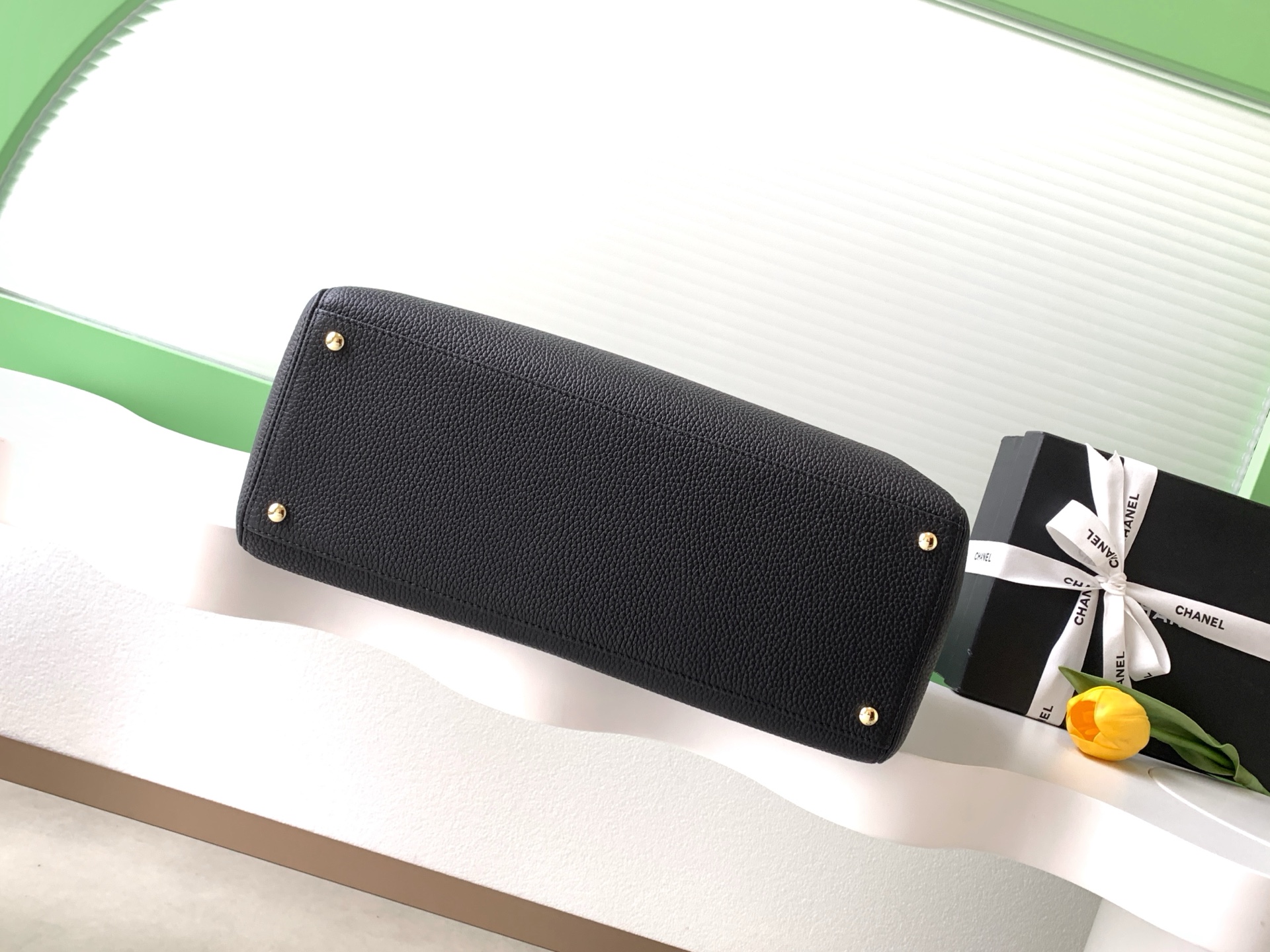 [TOP] CHANEL Cerf Tote Bag 24-36-14CM / 17.5-32-13CM - Black