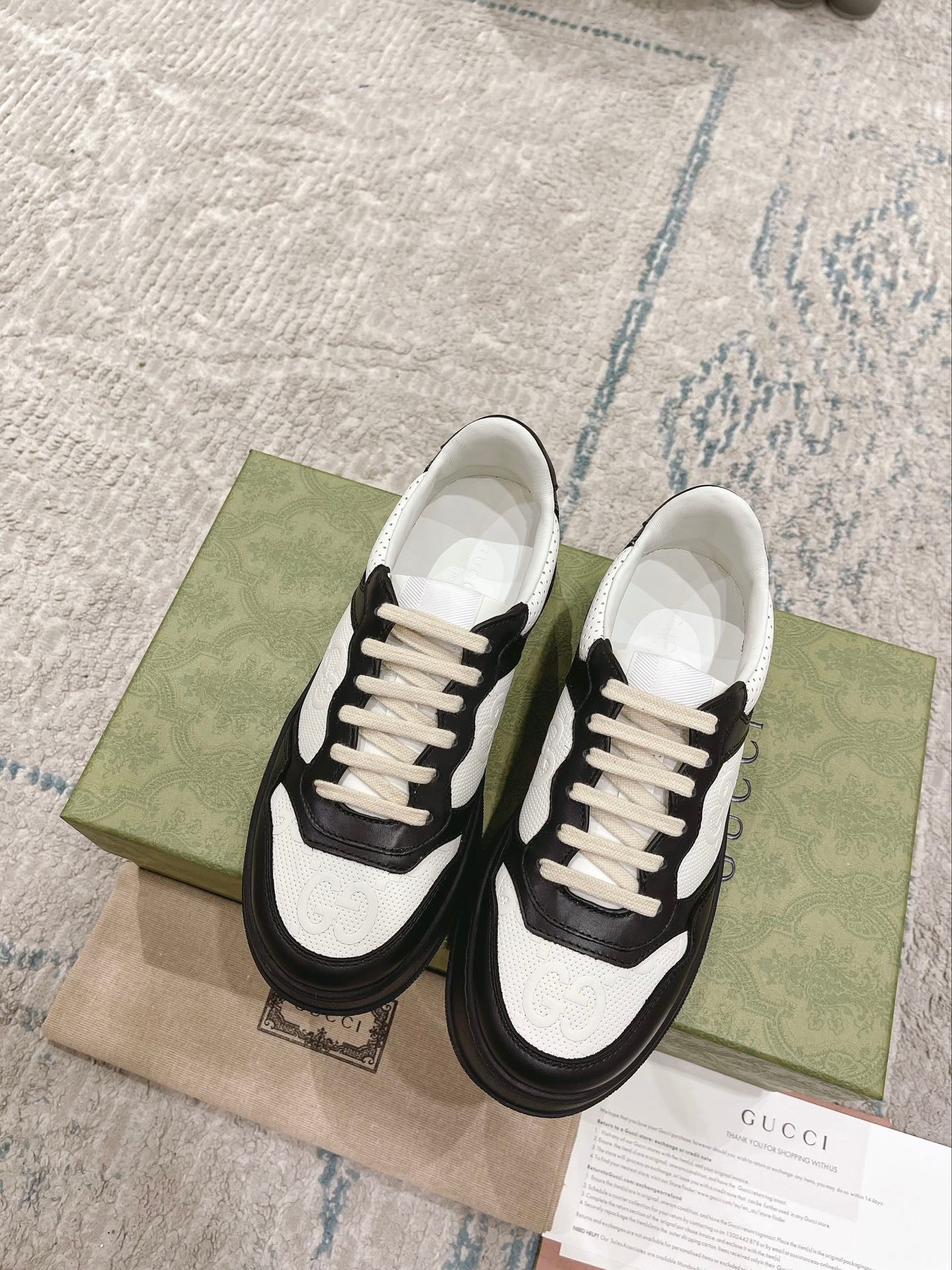 [TOP] GUCCI  Platform Sneakers - Black - 711 Luxury
