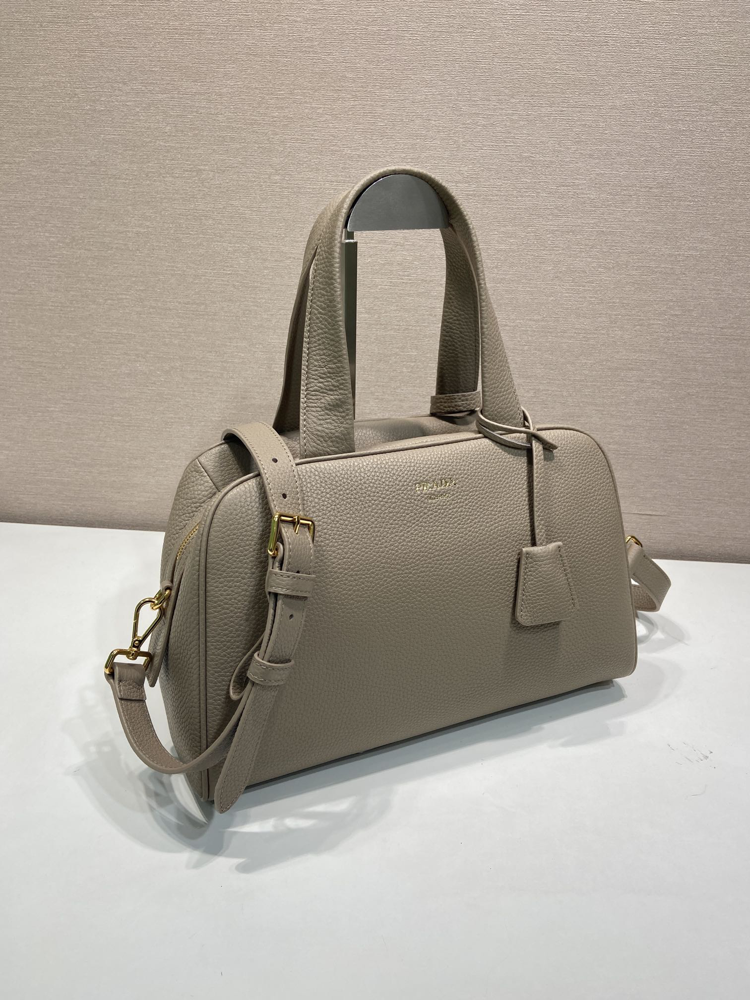 [TOP] PRADA Leather Bag  33x22x14cm - Grey - 711 Luxury
