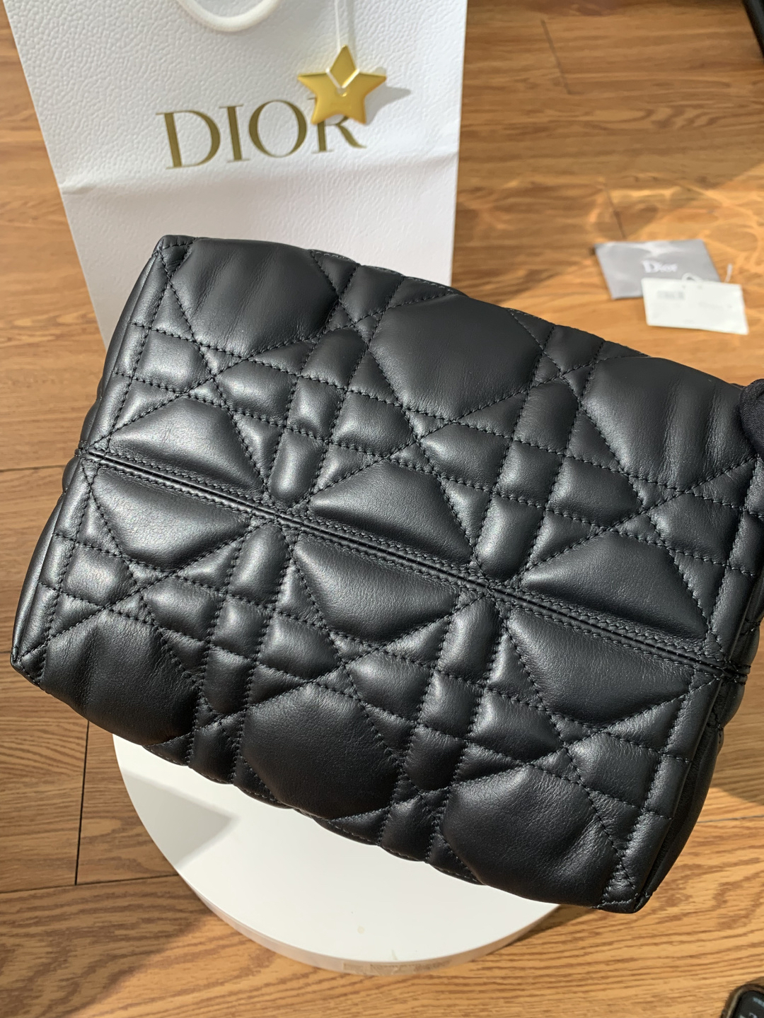 [TOP] Christian Dior Toujours Bag Calfskin 23x24x16cm - Black
