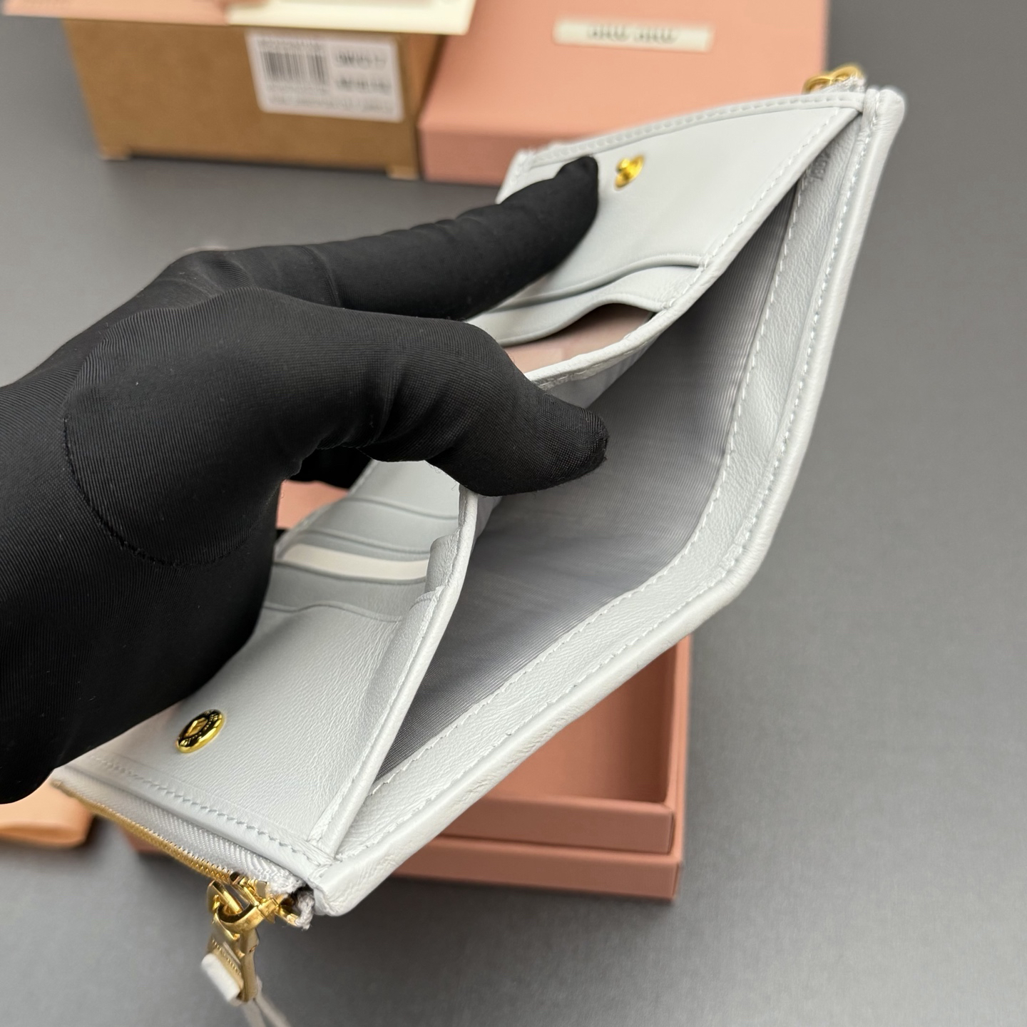 [TOP] Miu Miu  Wallet 11 x 9.2cm - Grey