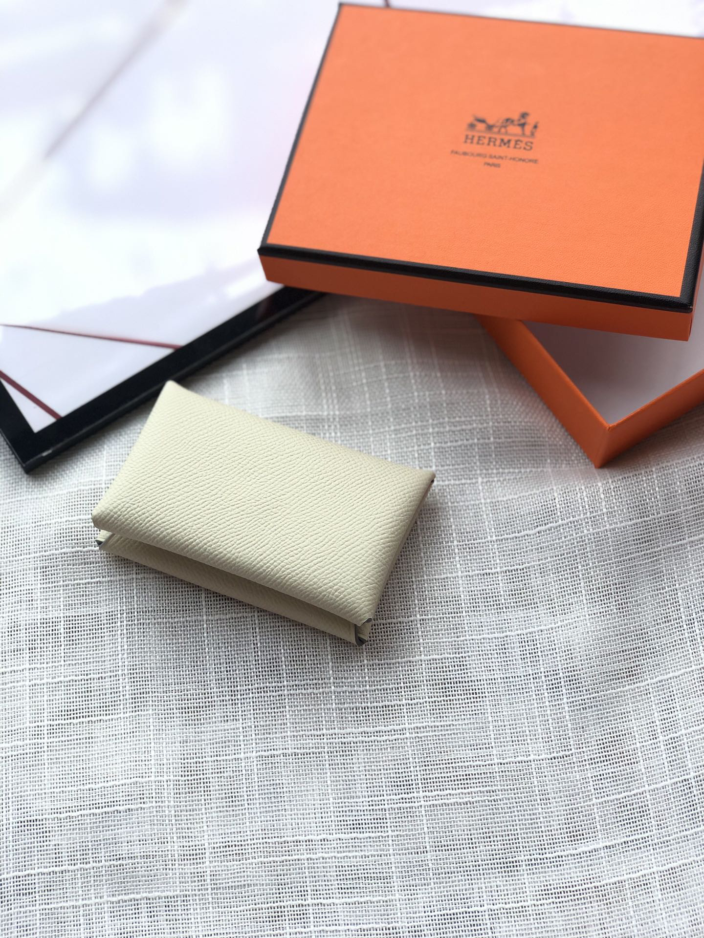 [TOP] HERMES Bastia Mini Card Holder - 2 Colors