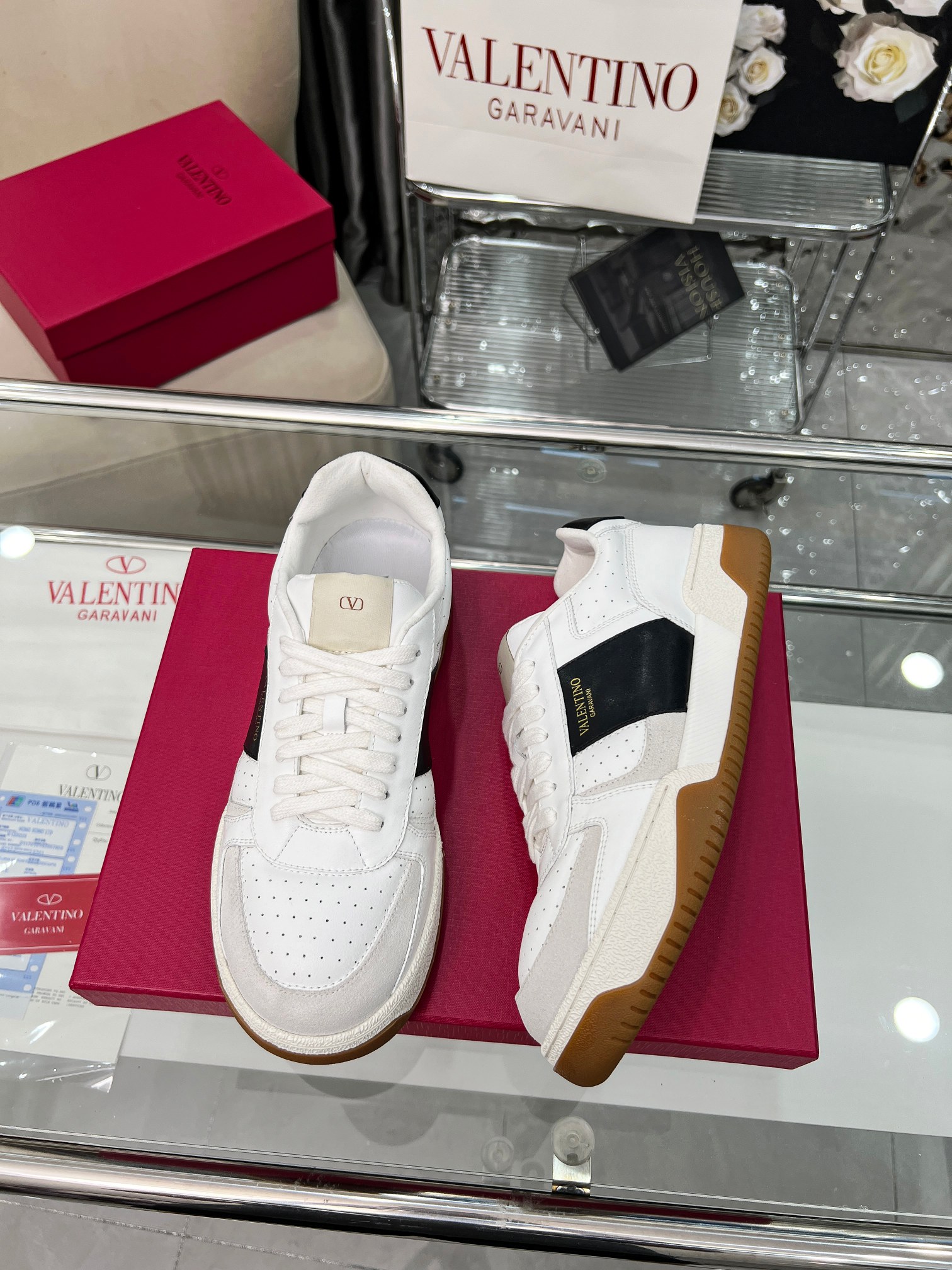[TOP] VALENTINO Casual Shoes - White and Black - 711 Luxury