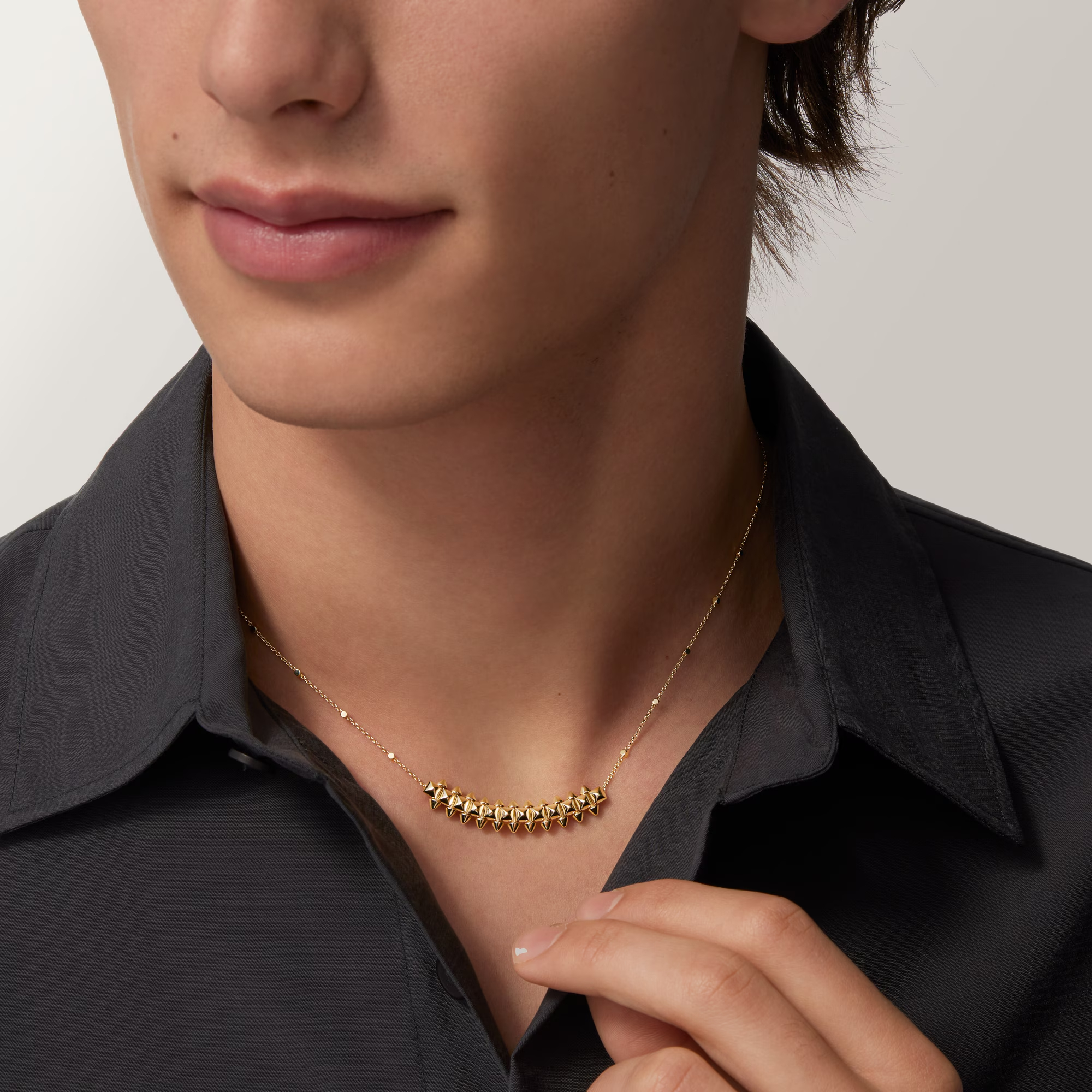 Carty Bullet Necklace, Yellow Gold, Geometric Mesh