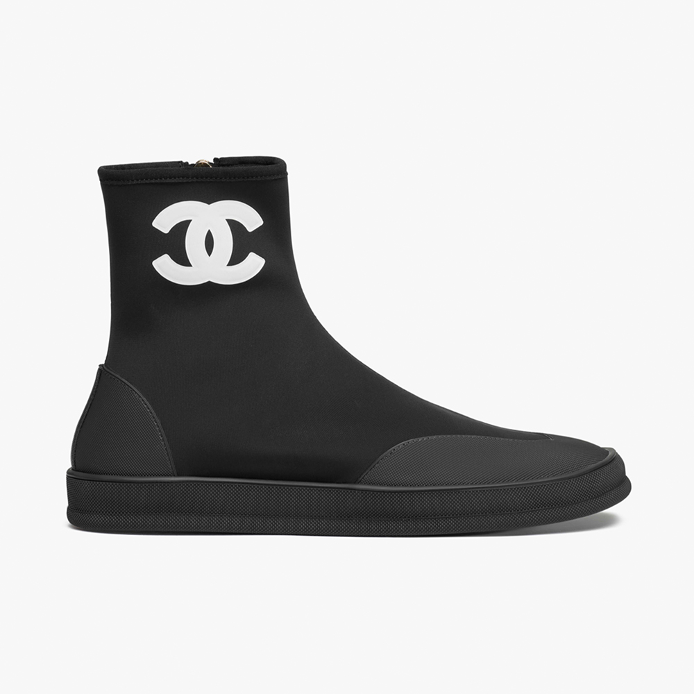 Chanel black Shoes CHANEL Short Boots Mixed Fibers Rubber Beige Black #387573 View 2 | Nigo Office