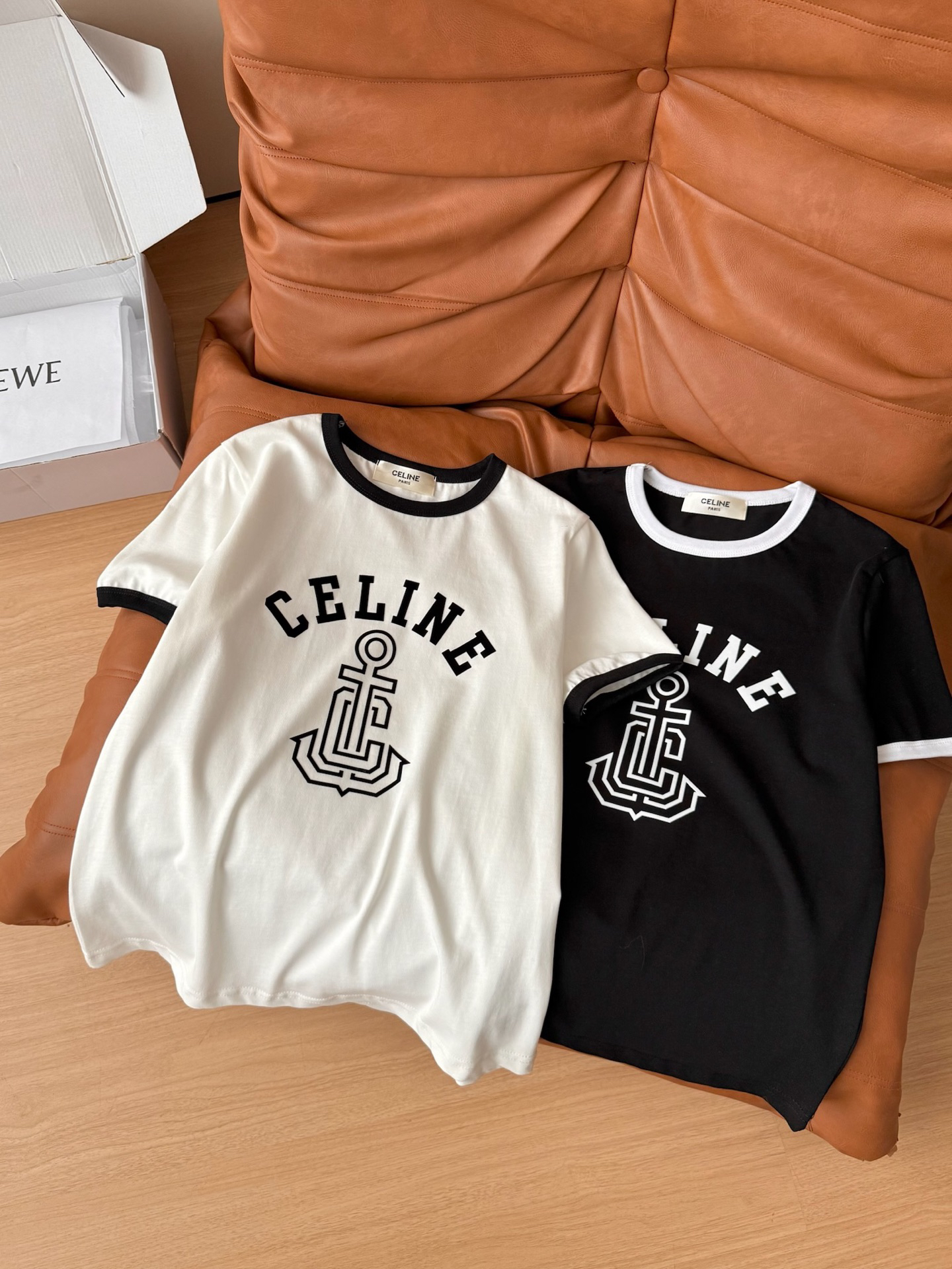 [TOP] CELINE Short-Sleeve T-Shirt - 2 Color