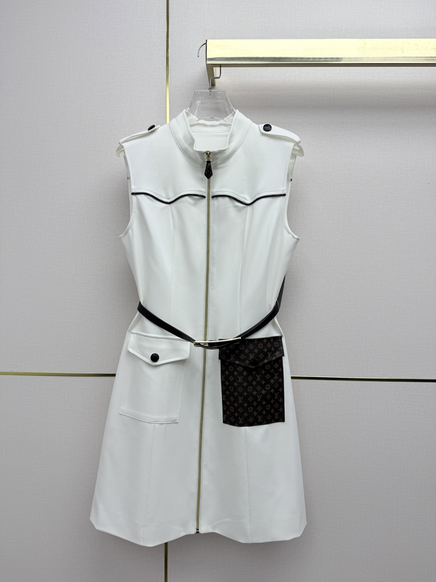 [TOP] Louis Vuitton LV Sleeveless Dress - White