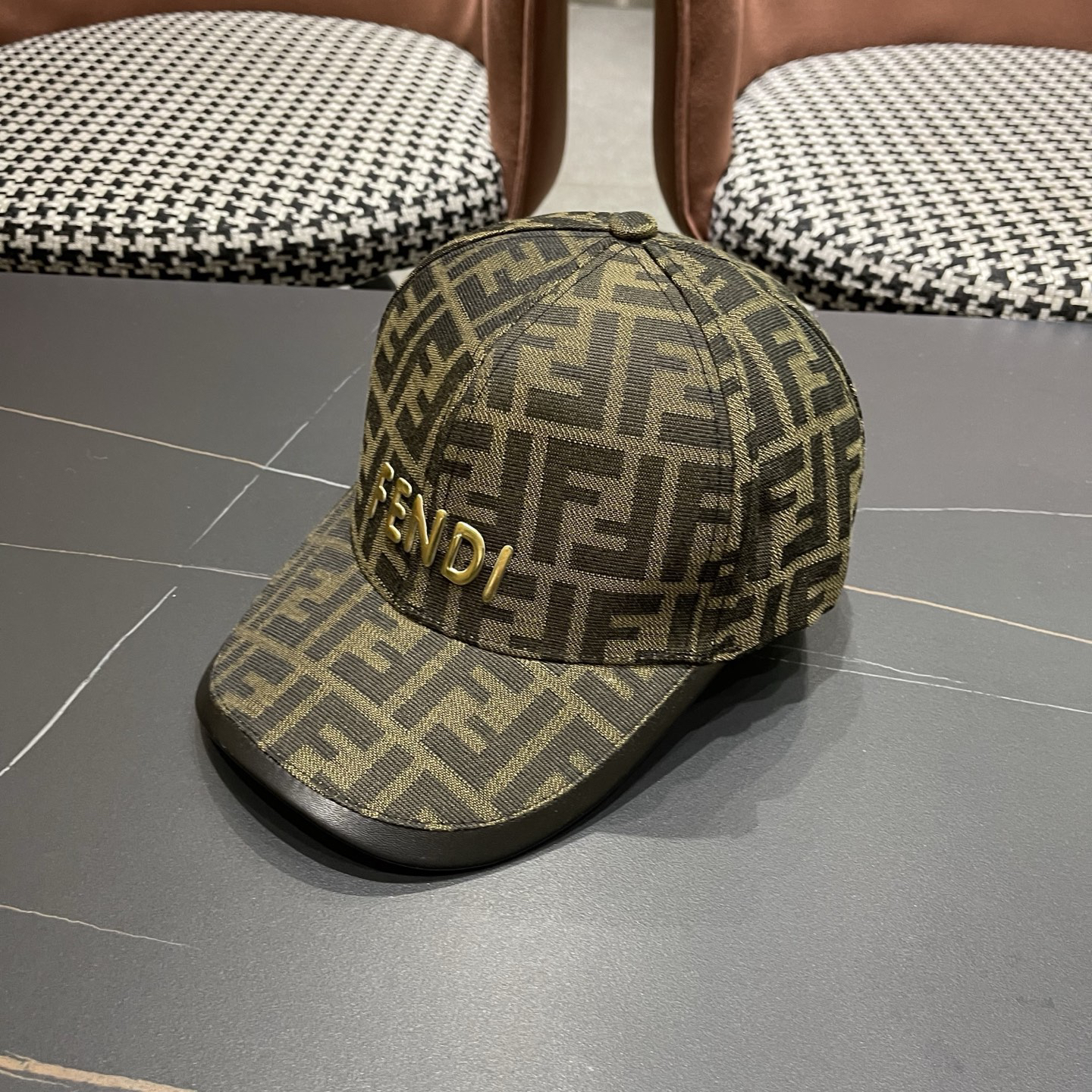 [TOP] FENDI Baseball Hat - Brown - 711 Luxury