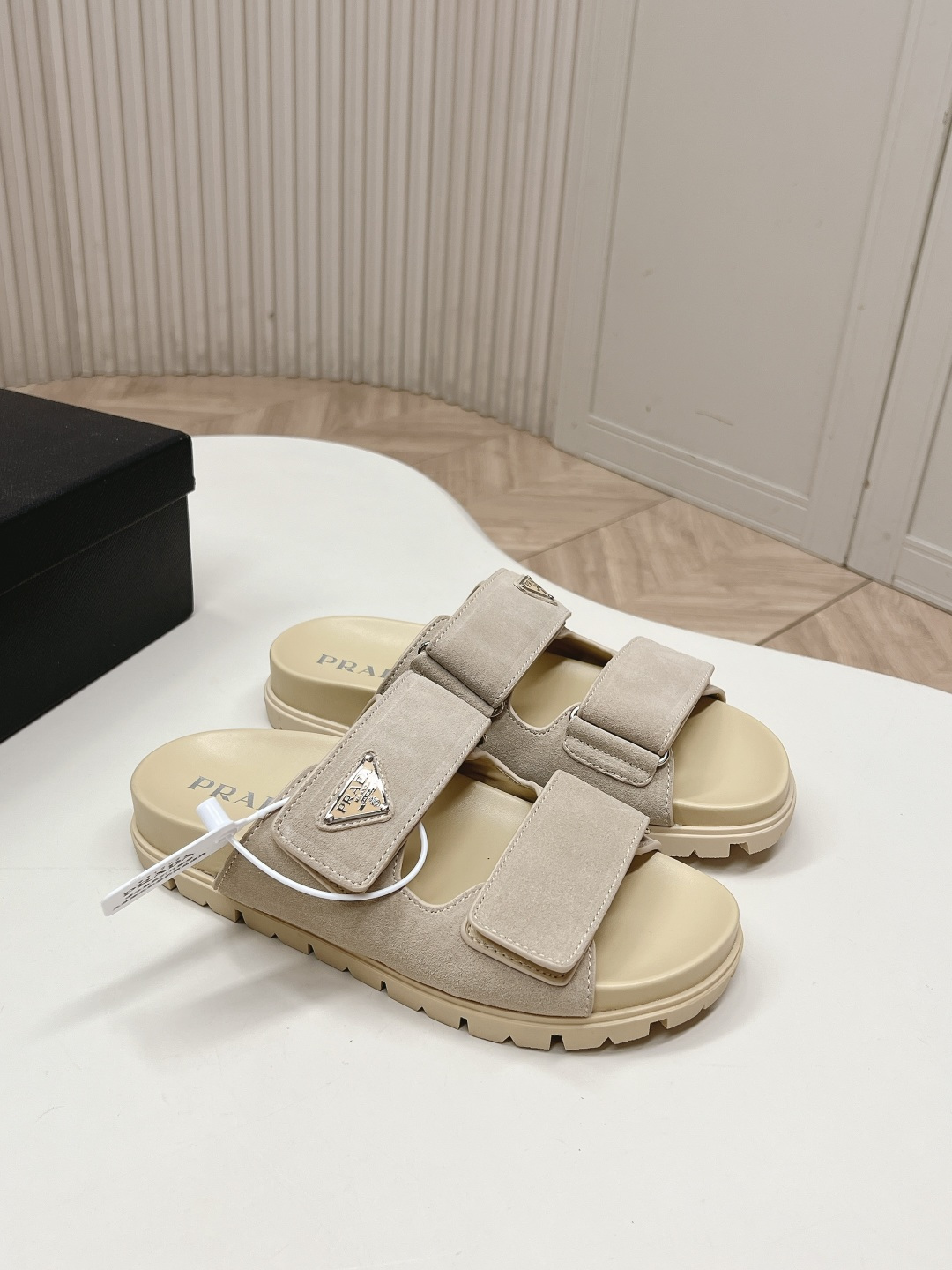 [TOP] PRADA Slippers - Beige - 711 Luxury