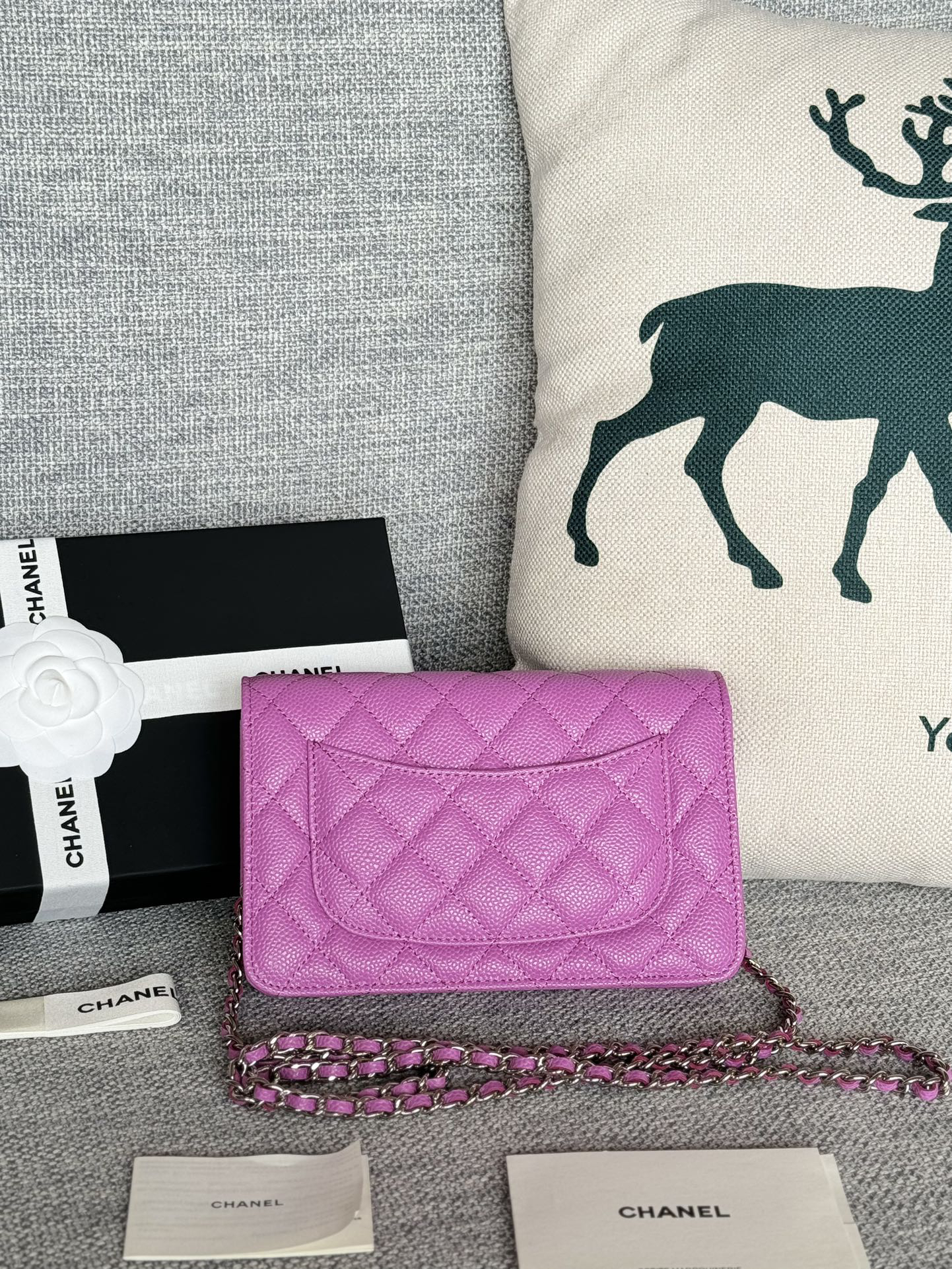 [TOP] CHANEL Woc Bag Cowhide 19x12x3cm - Purple & SHW - 711 Luxury