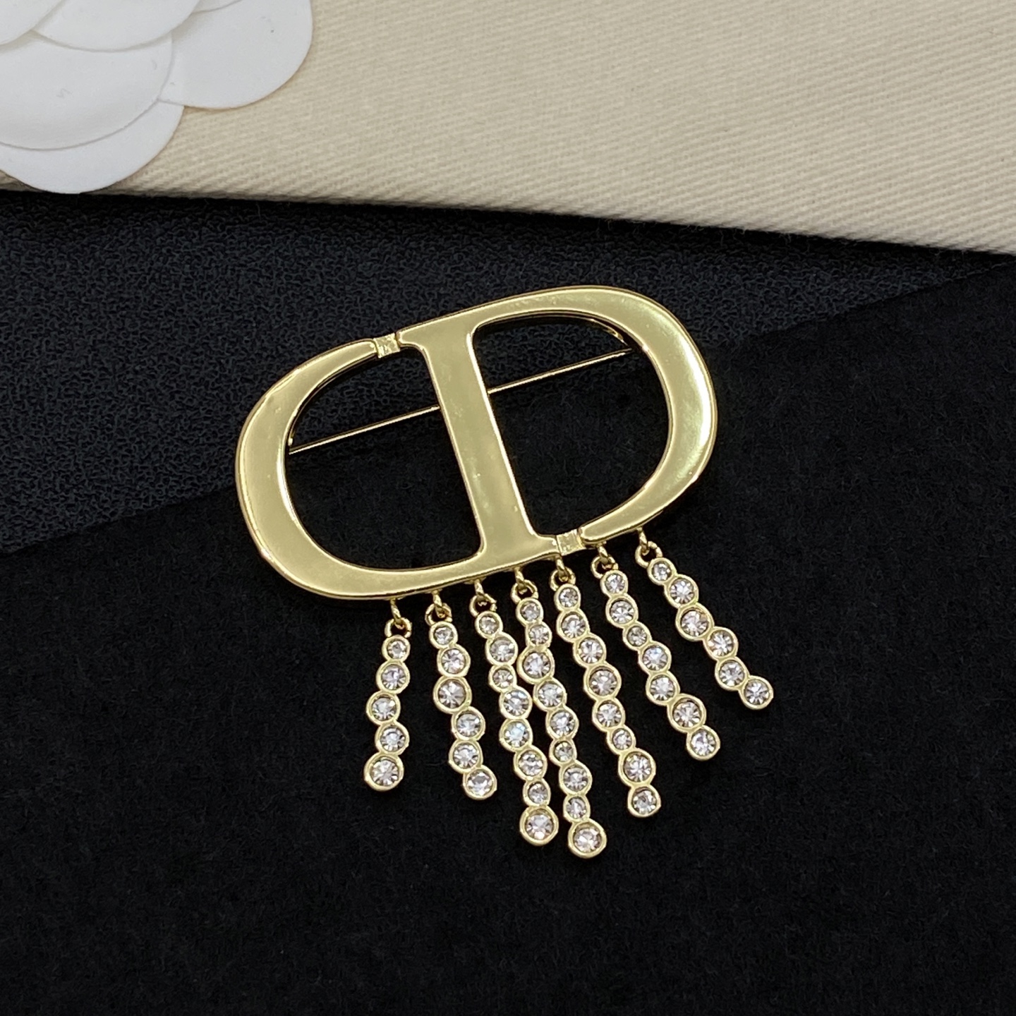 [TOP] Christian Dior Brooch - Gold - 711 Luxury