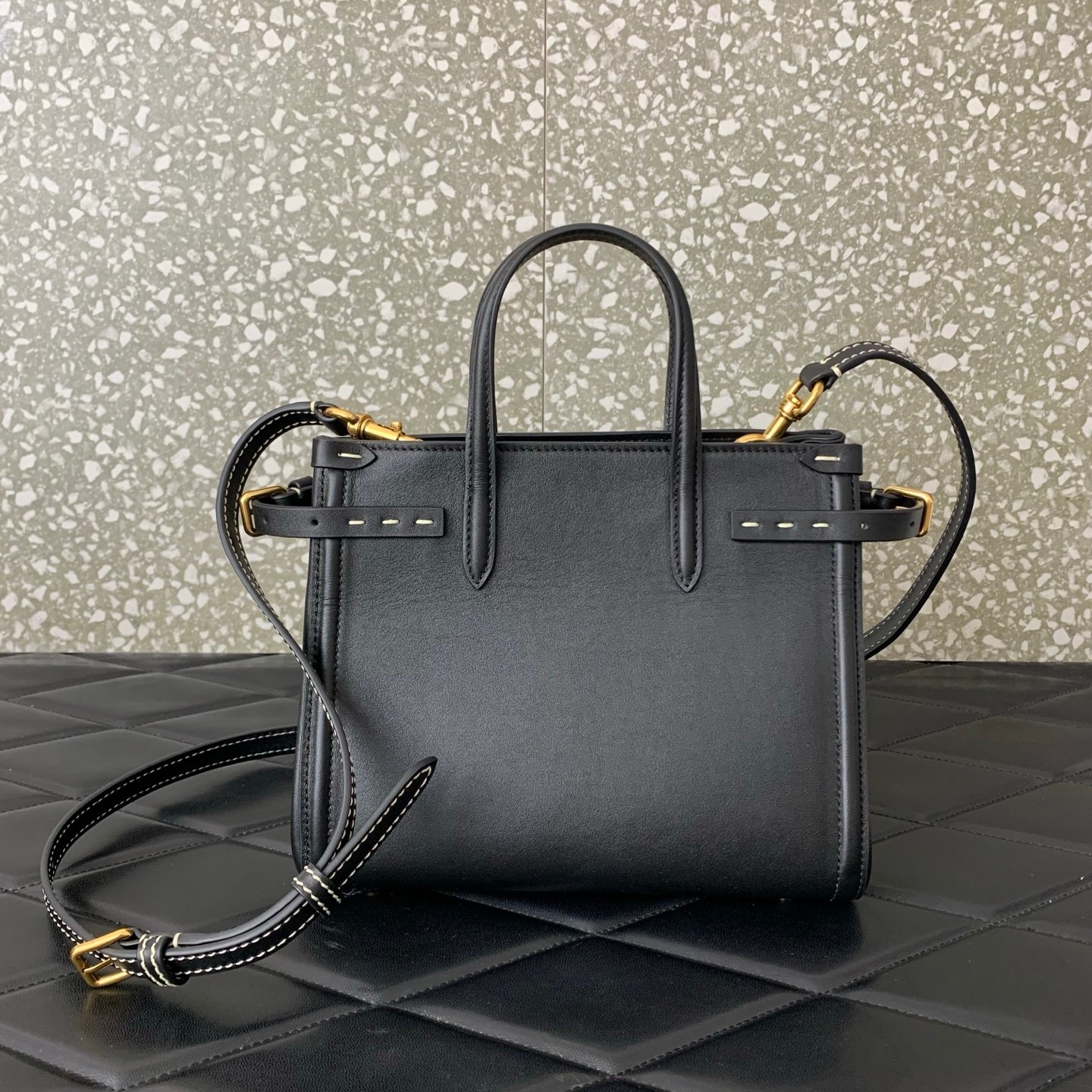 [TOP] VALENTINO GARAVANI ANTIBES Bag 22-19-12cm - Black
