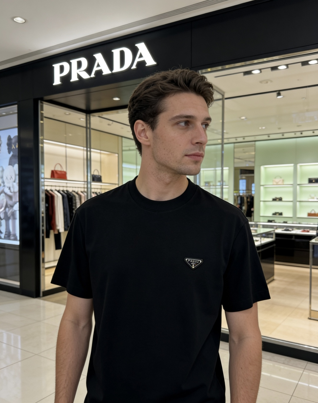 [TOP] PRADA Men's T-Shirt - Black