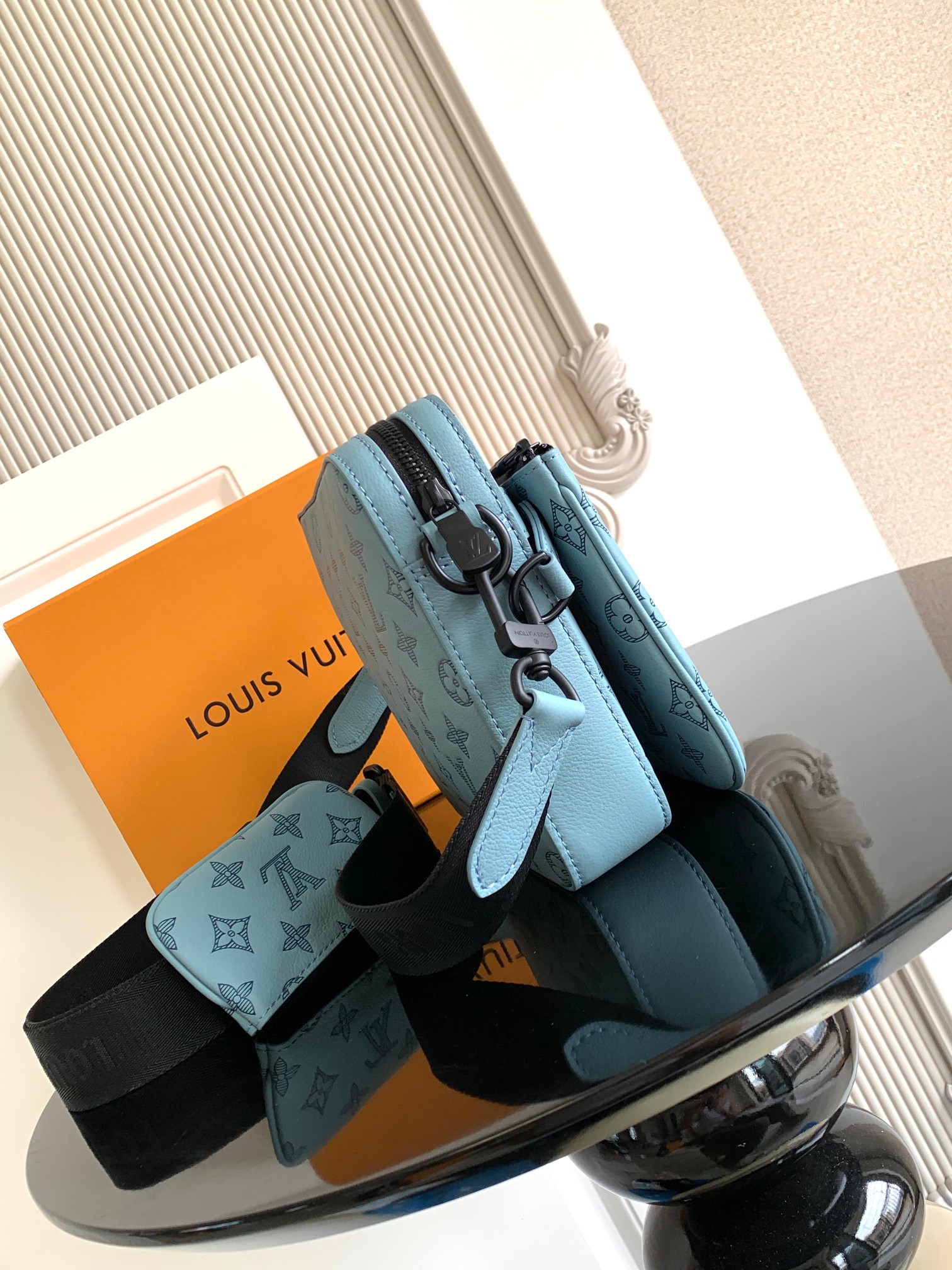 [TOP] Louis Vuitton LV Trio Messenger Bag 25x18.5x7cm - Blue