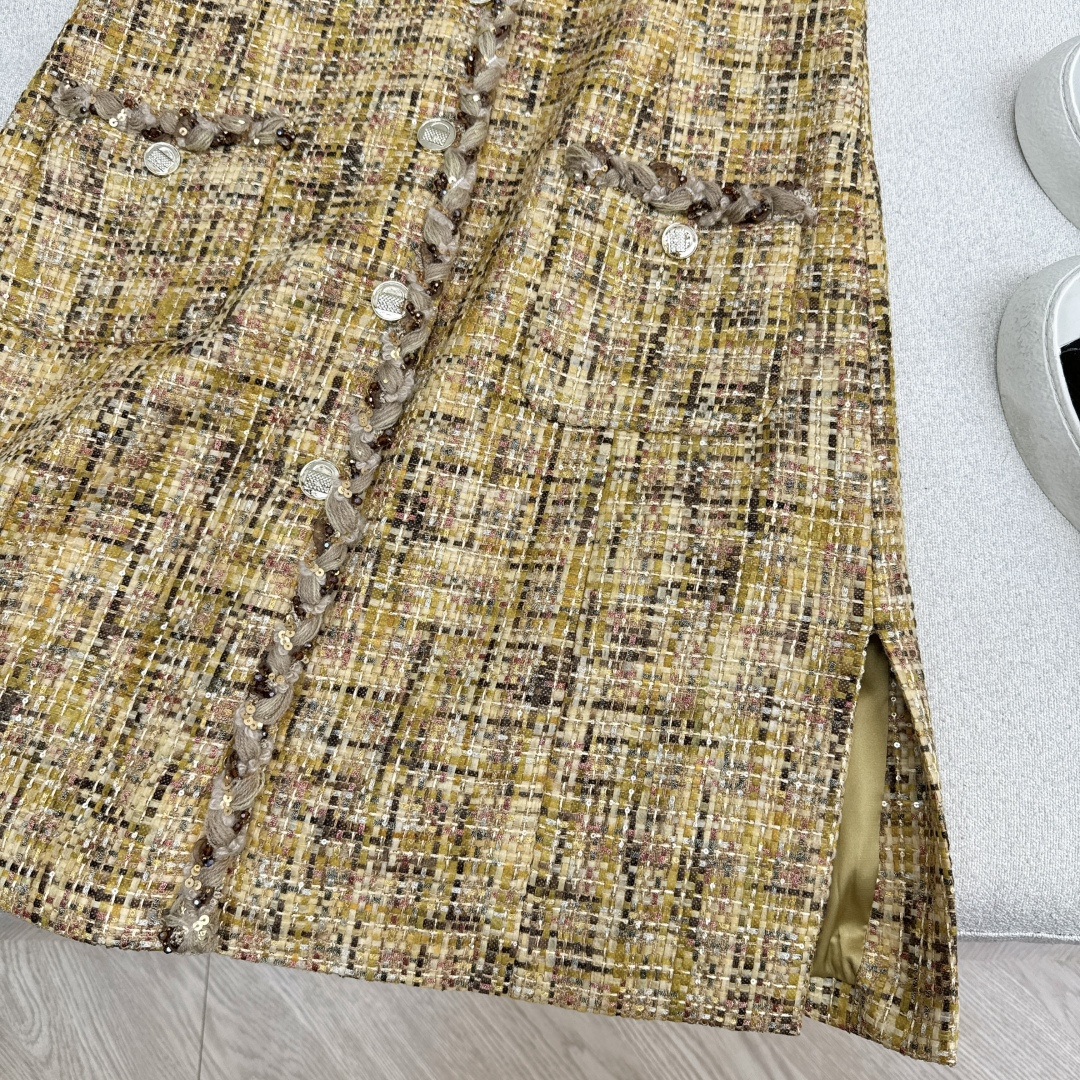 [TOP] CHANEL Woven Sleeveless Dress - Gold