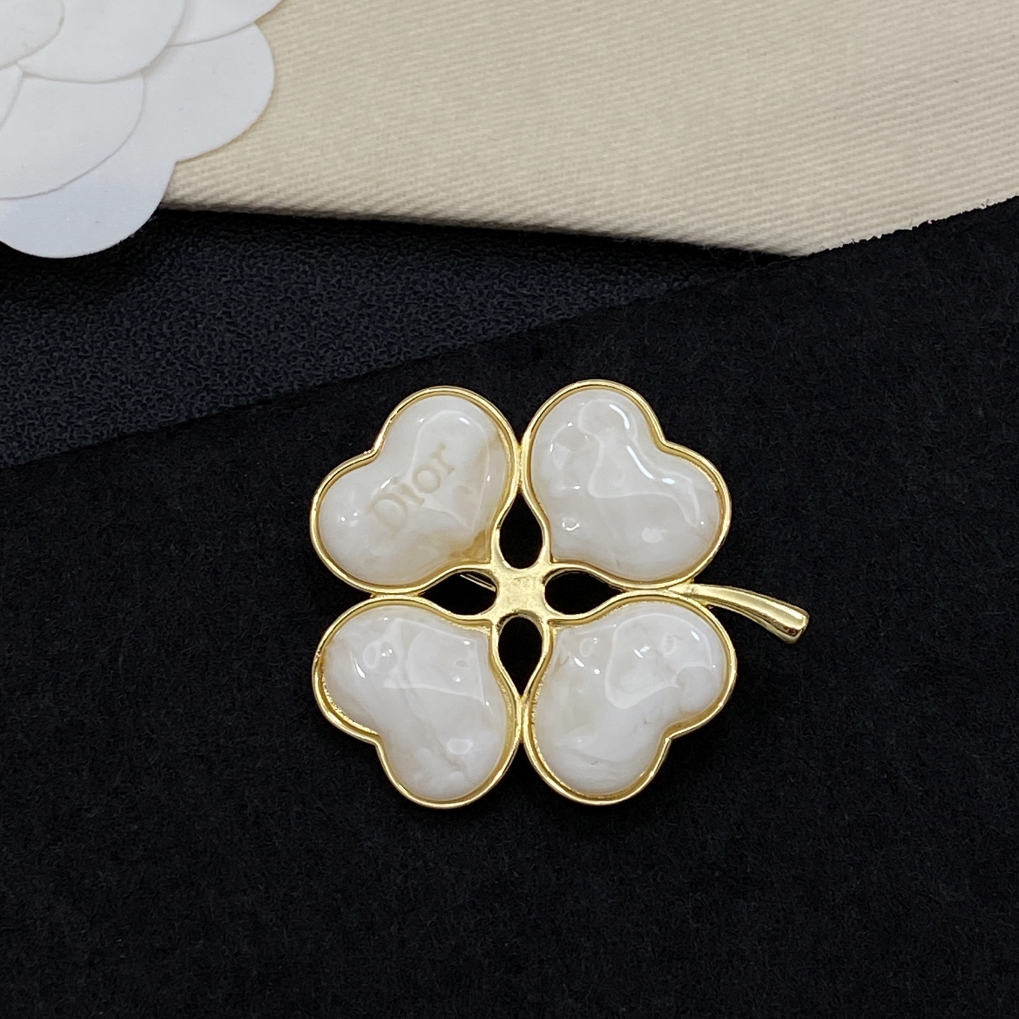 [TOP] Christian Dior Brooch - Gold - 711 Luxury