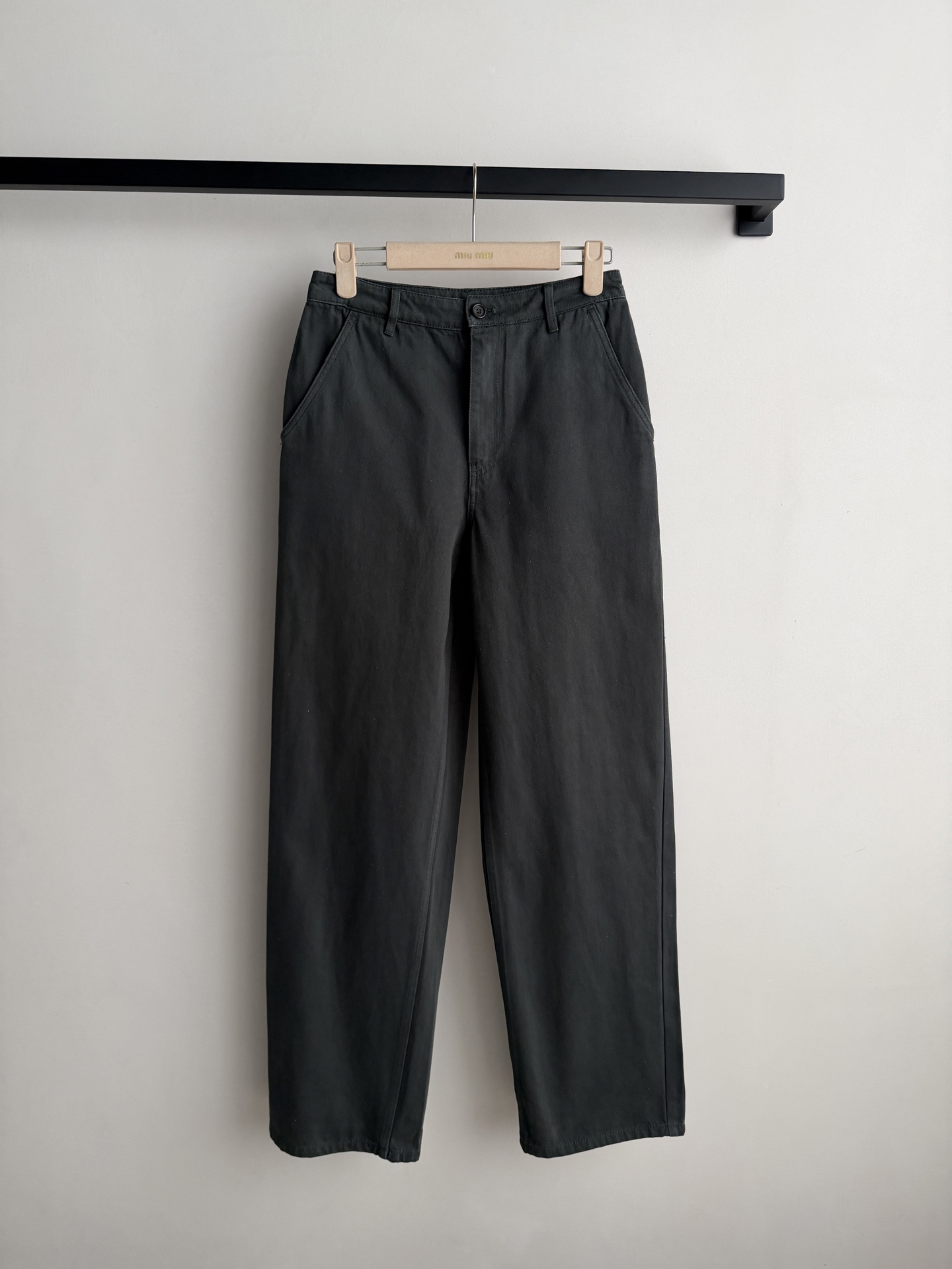 [TOP] Miu Miu Pants - Black - 711 Luxury