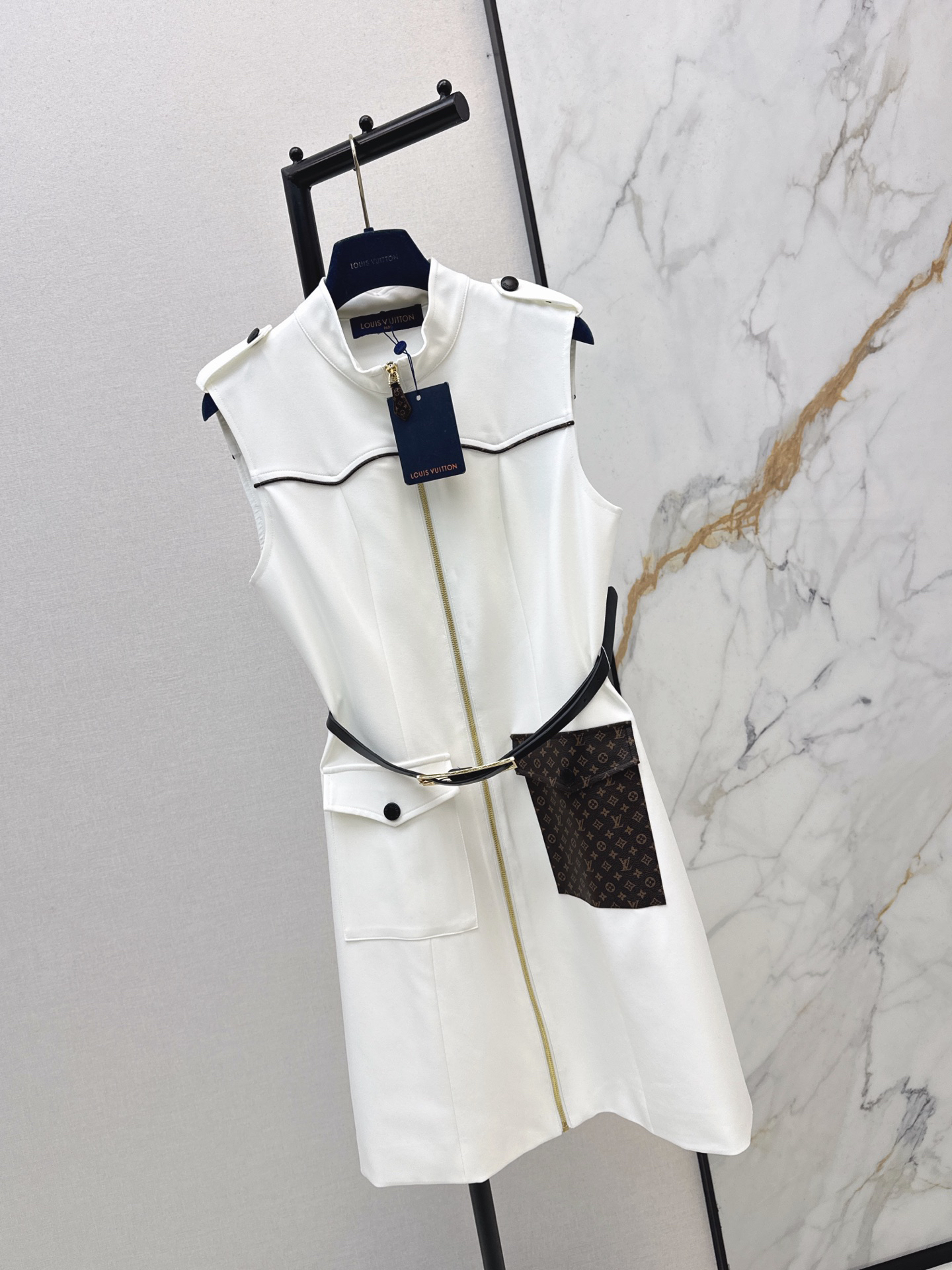 [TOP] Louis Vuitton LV Dress - White