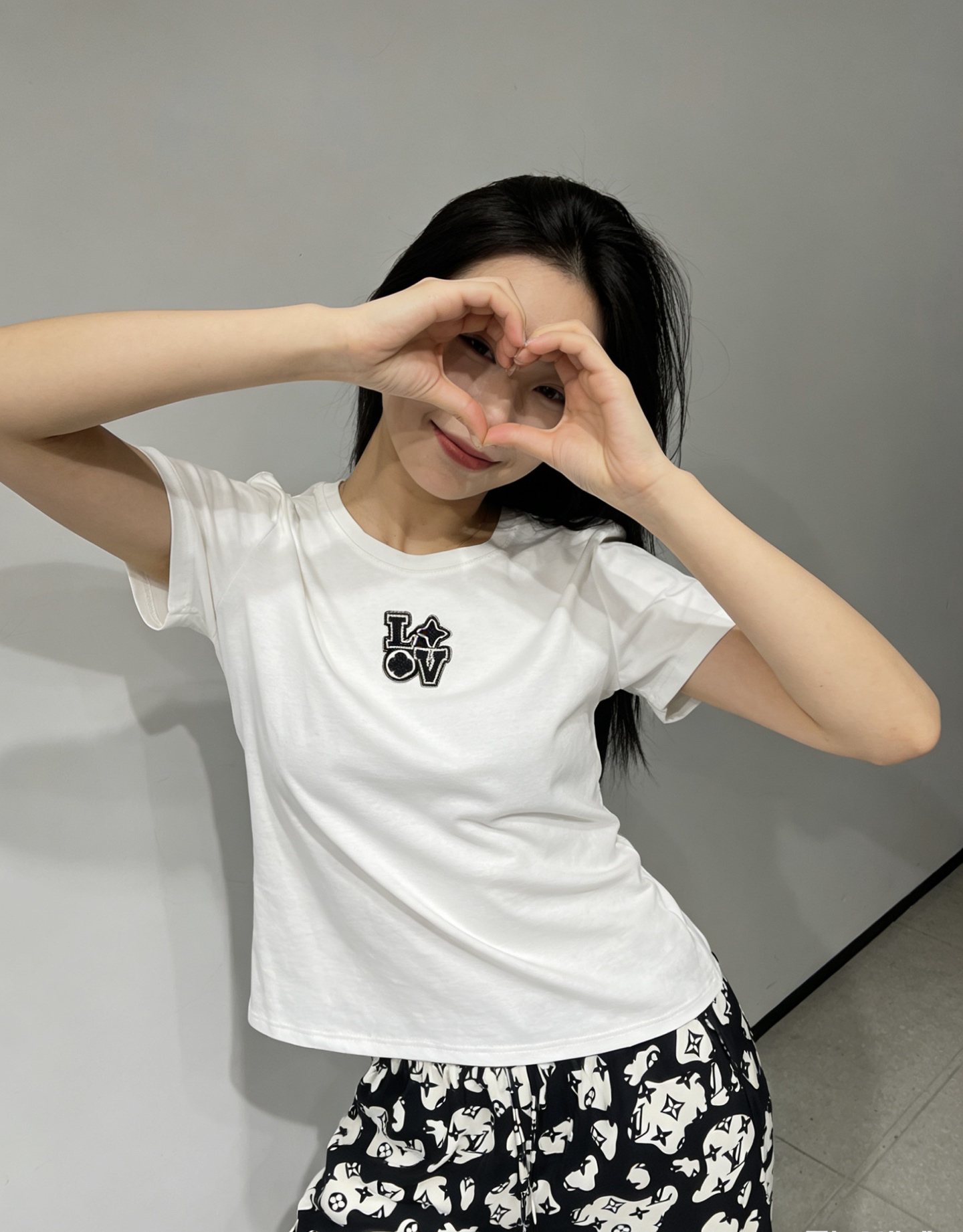 [TOP] Louis Vuitton LV  T-shirt + Pants Suit - Black