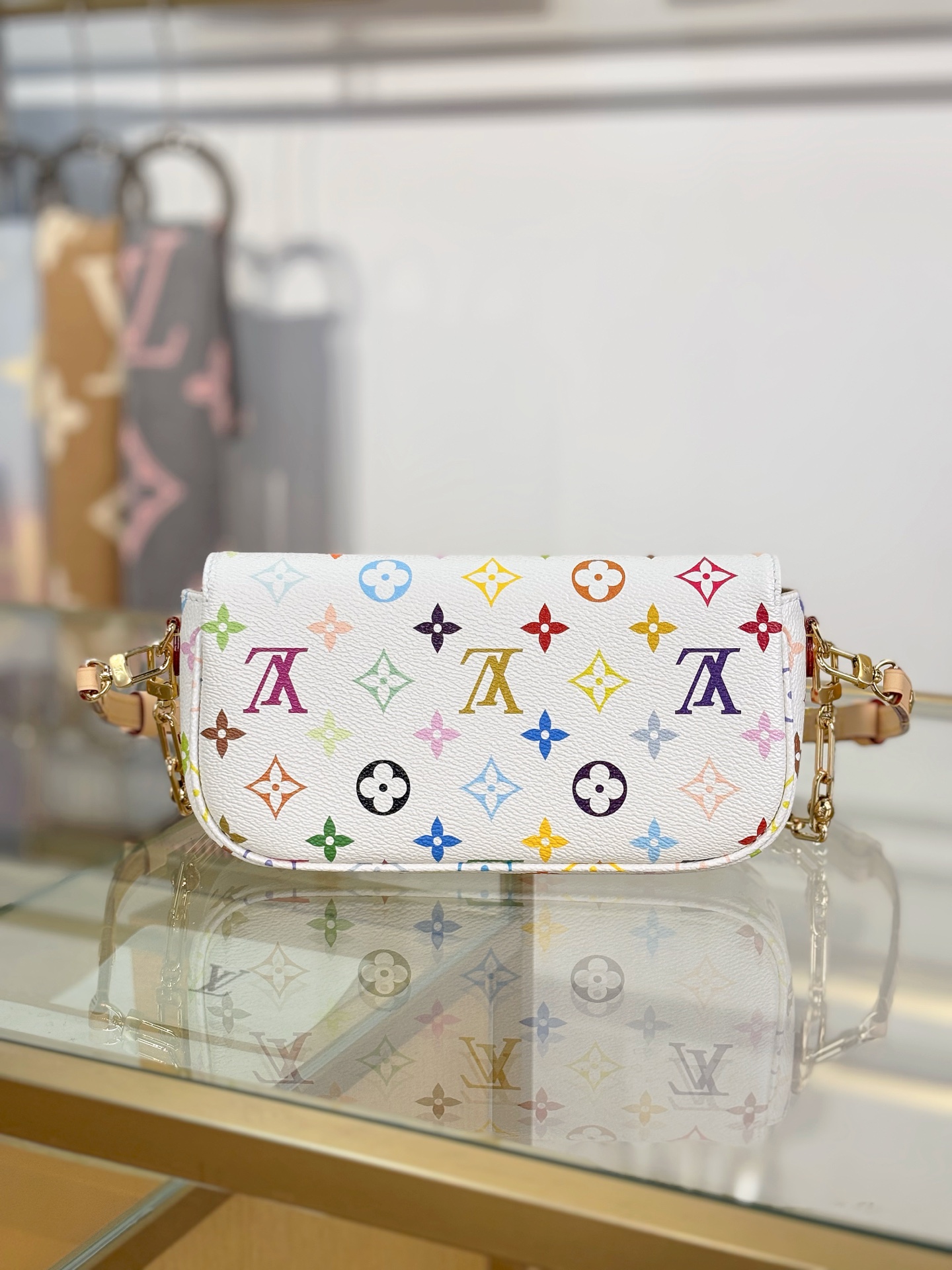 [TOP] Louis Vuitton LV x TM Wallet On Chain IVY Bag 23.5 x 12 x 4.3 cm - White