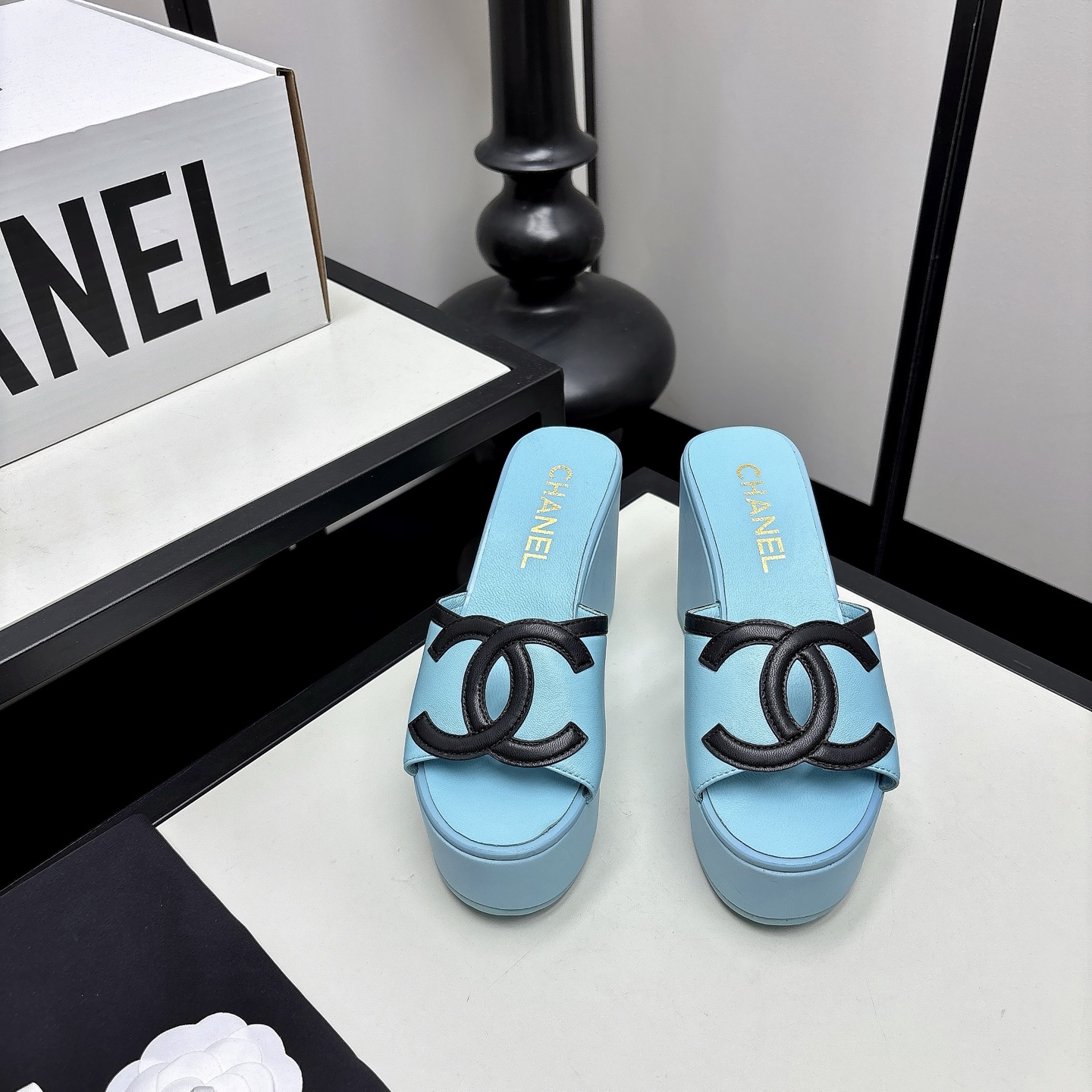 [TOP] CHANEL Slippers - Blue - 711 Luxury