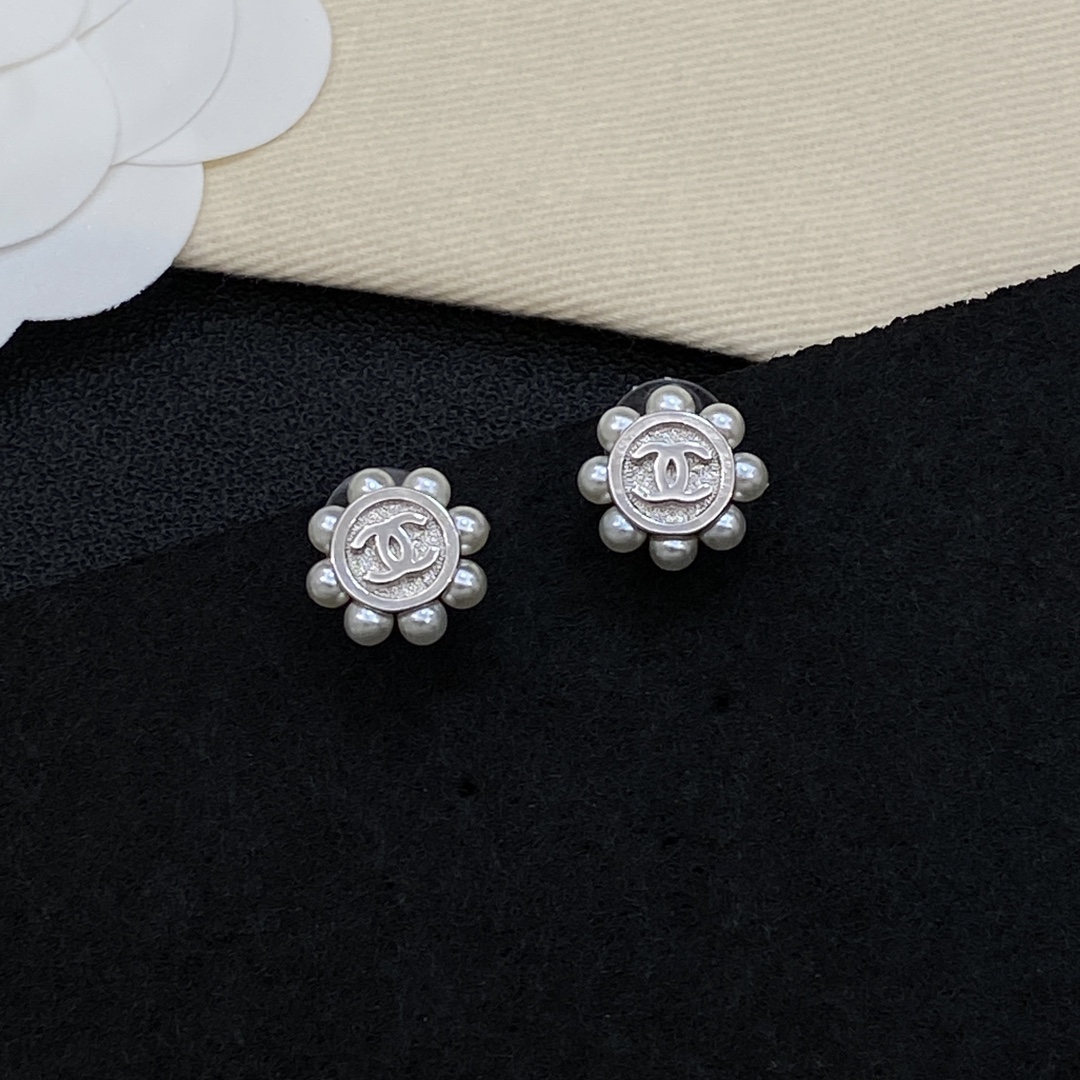 [TOP] CHANEL Earrings - 2 Color - 711 Luxury