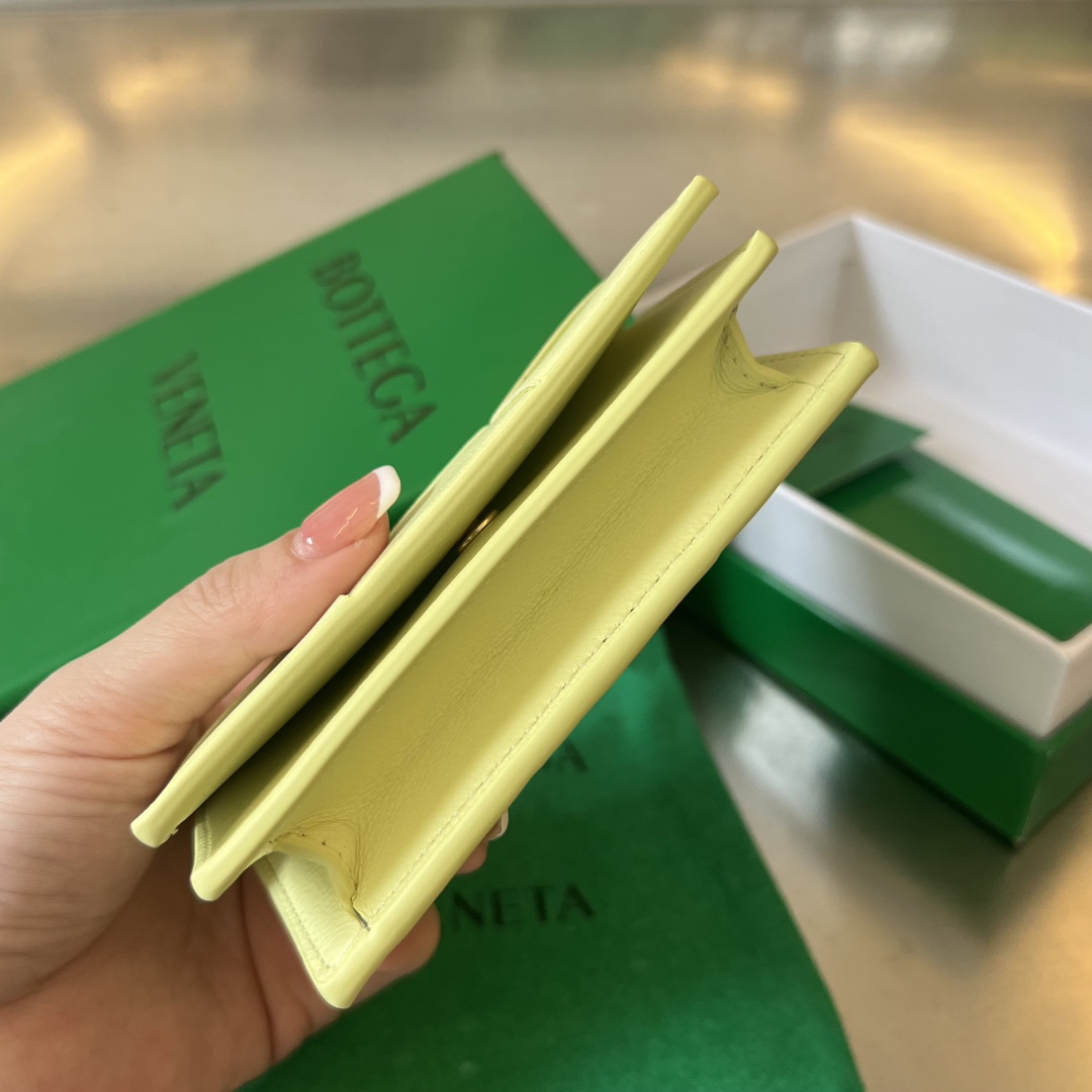 [TOP] Bottega Veneta BV Folding Slim Business Card Holder 12.5x7.5 cm - Yellow - 711 Luxury