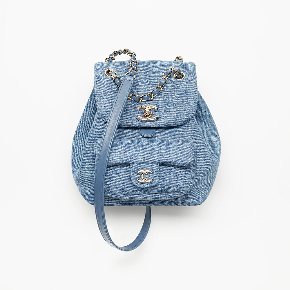 Chanel blue Bag CHANEL Small Backpack Washed Denim Gold-tone Metal Blue #395081 | Nigo Office