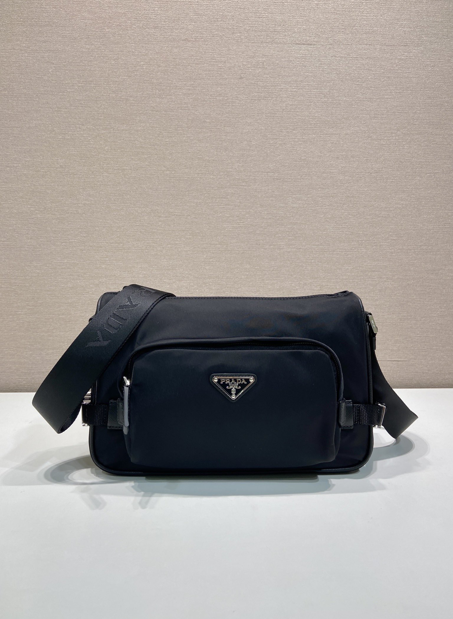 [TOP] PRADA Bag Re-Nylon 28x17.5x10cm - Black - 711 Luxury
