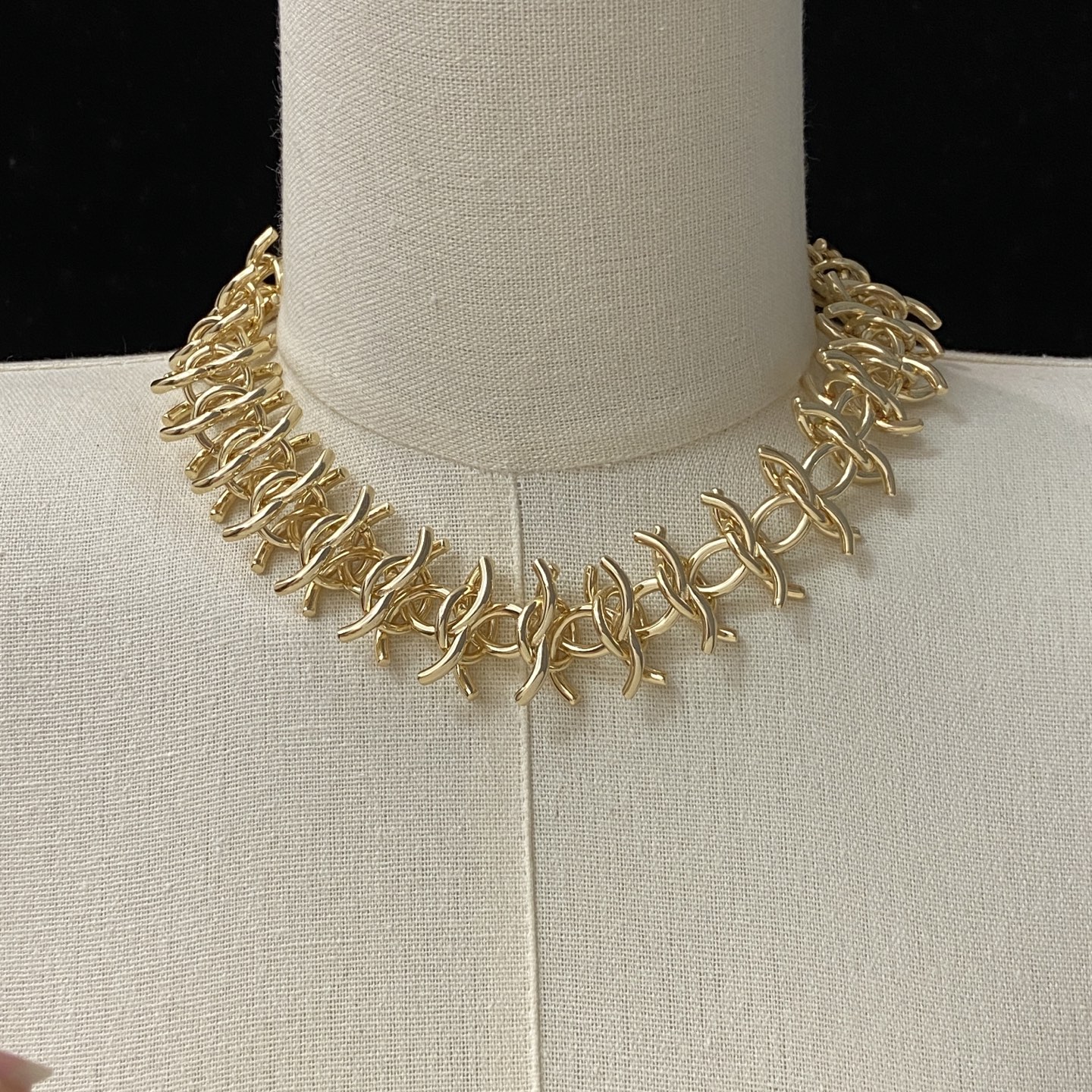 [TOP] CHANEL Necklace - Gold - 711 Luxury