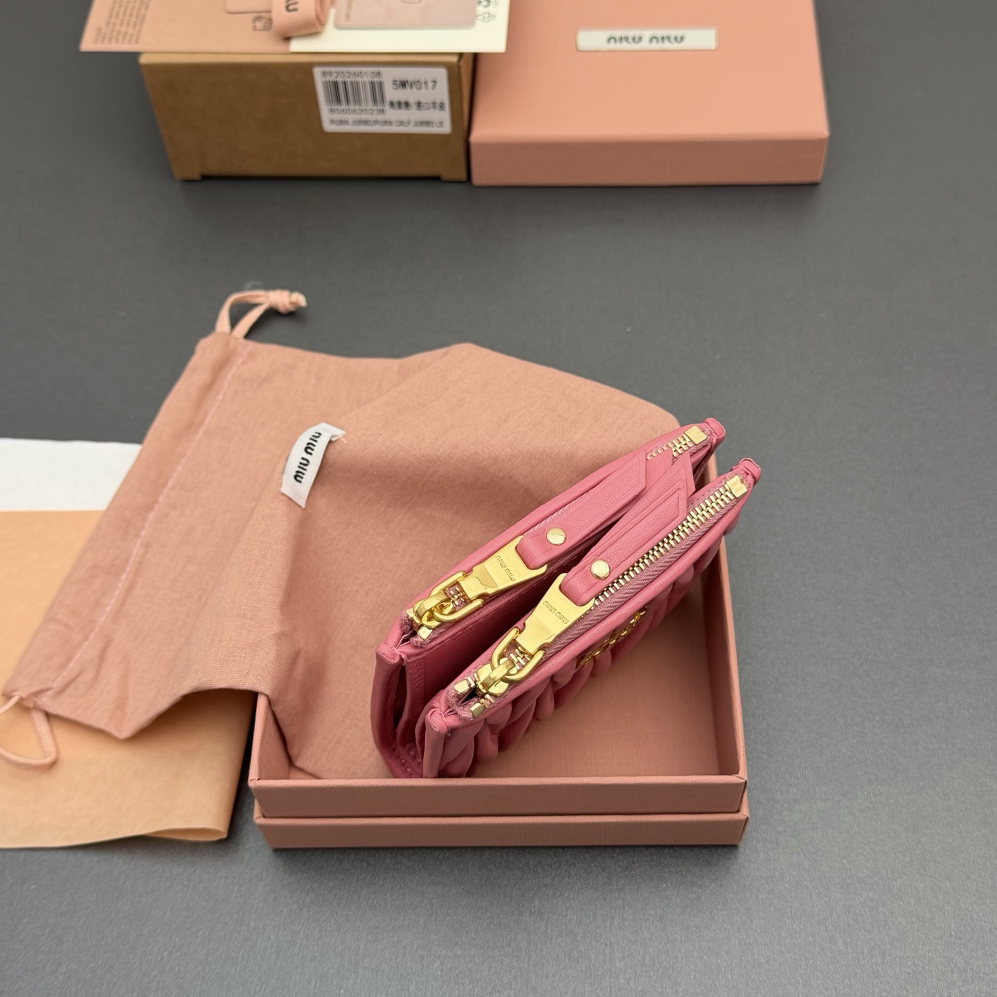 [TOP] Miu Miu  Wallet 11 x 9.2cm - Pink