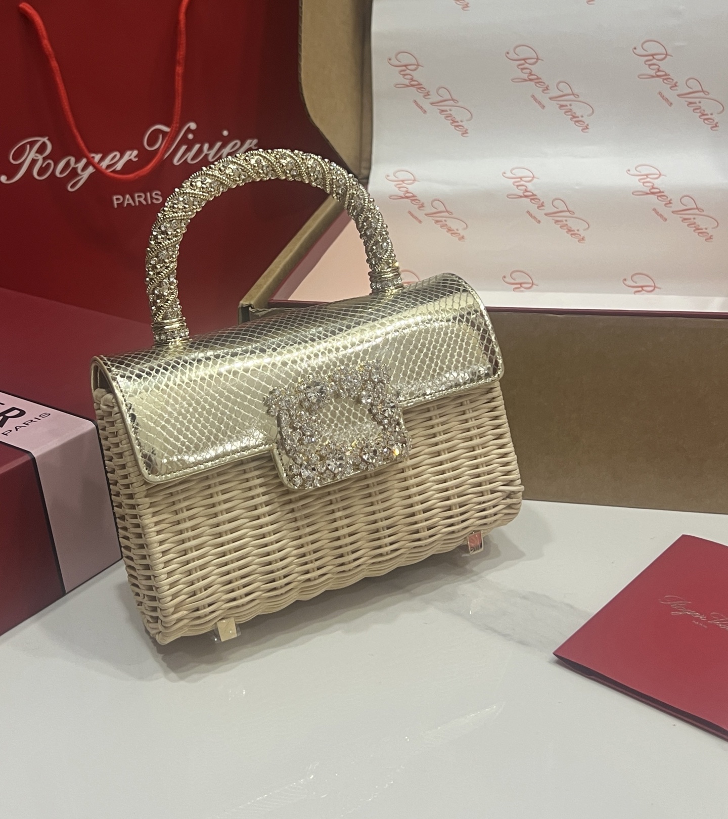 [TOP] ROGER VIVIER Diamond Bag 19-4-13 CM - Gold - 711 Luxury