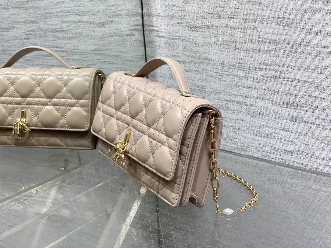 [TOP] Christian Dior Miss Dior Bag 21x11.5x4.5cm - Rouge Apricot - 711 Luxury