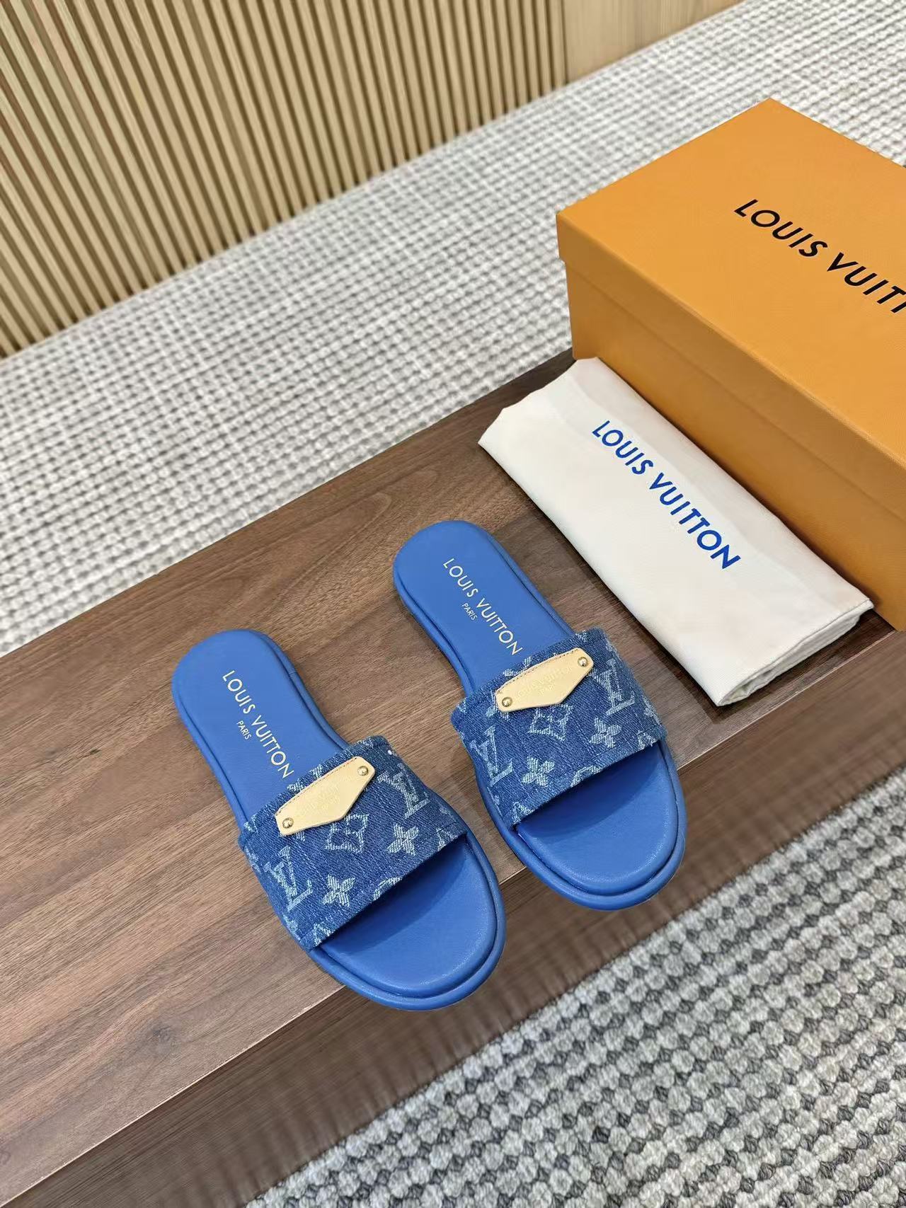 [TOP] Louis Vuitton LV  Slippers - Denim Blue - 711 Luxury