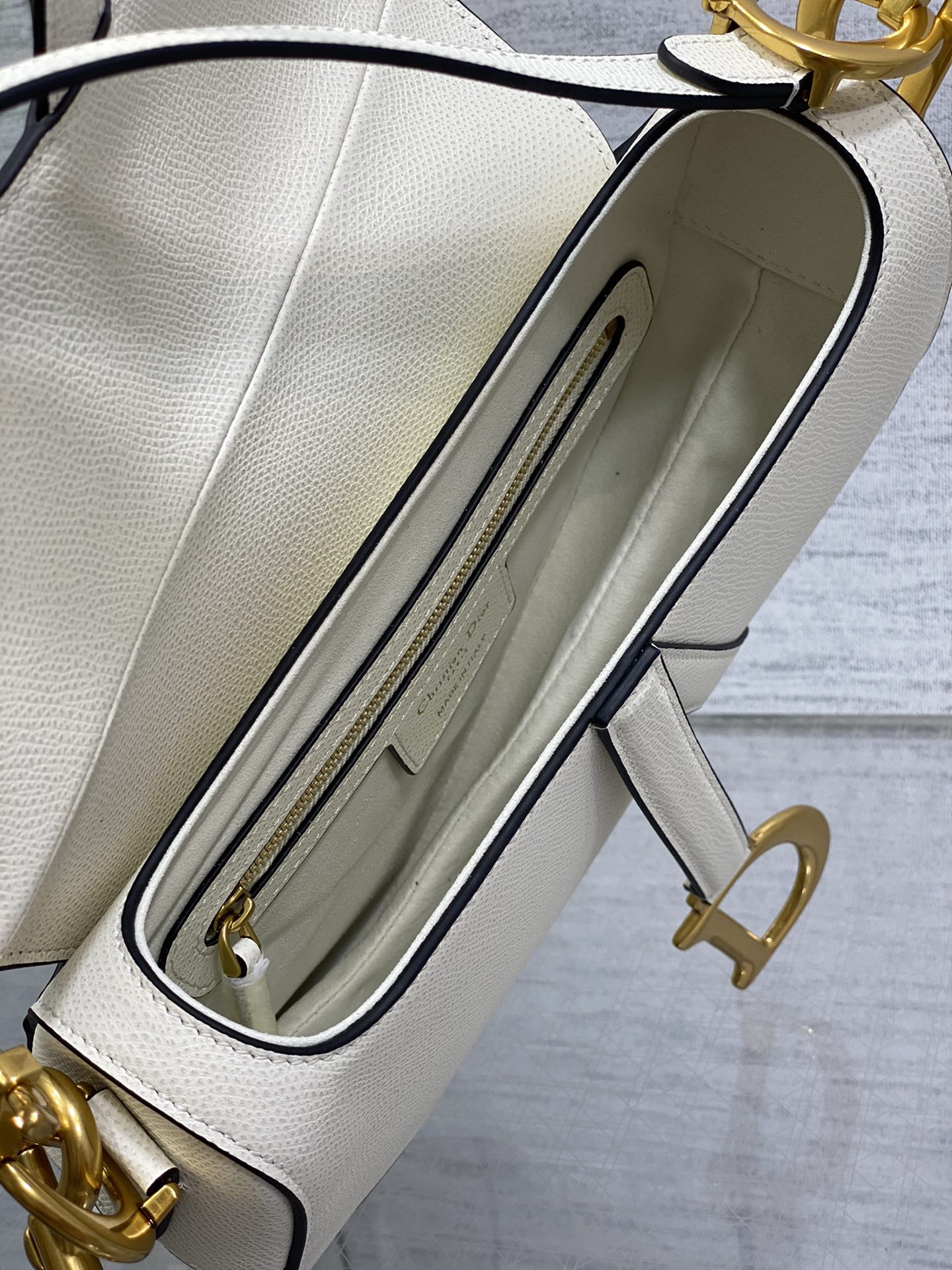 [TOP] Christian Dior Saddle Bag 25cm - White - 711 Luxury