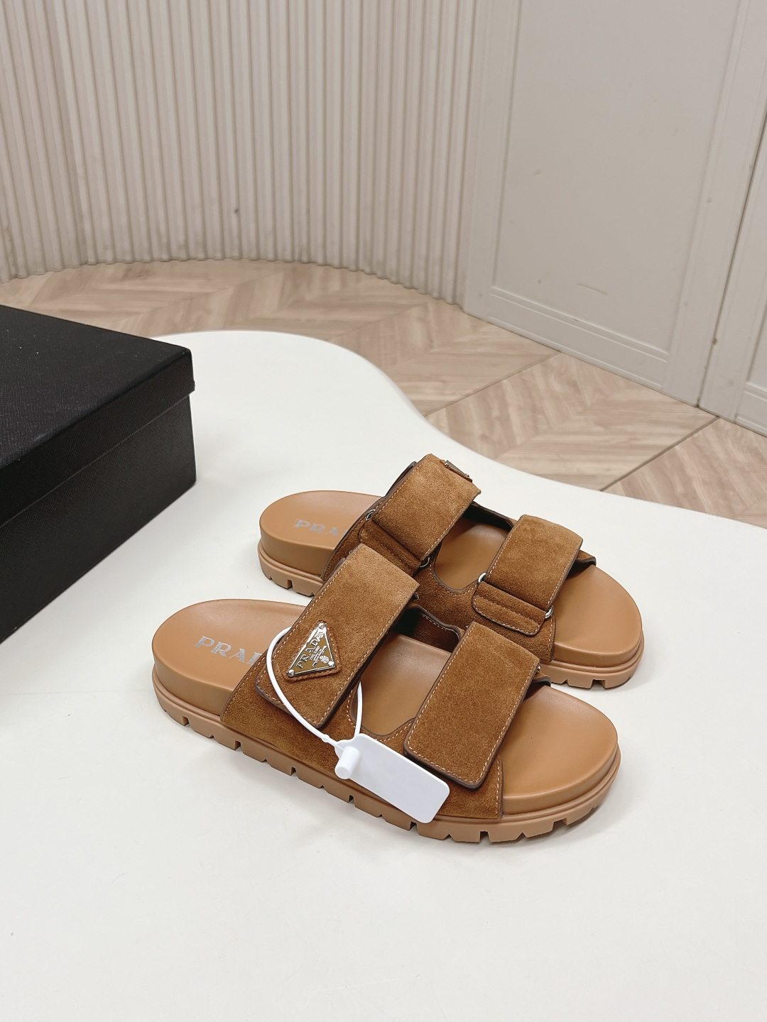 [TOP] PRADA Slippers - Brown - 711 Luxury
