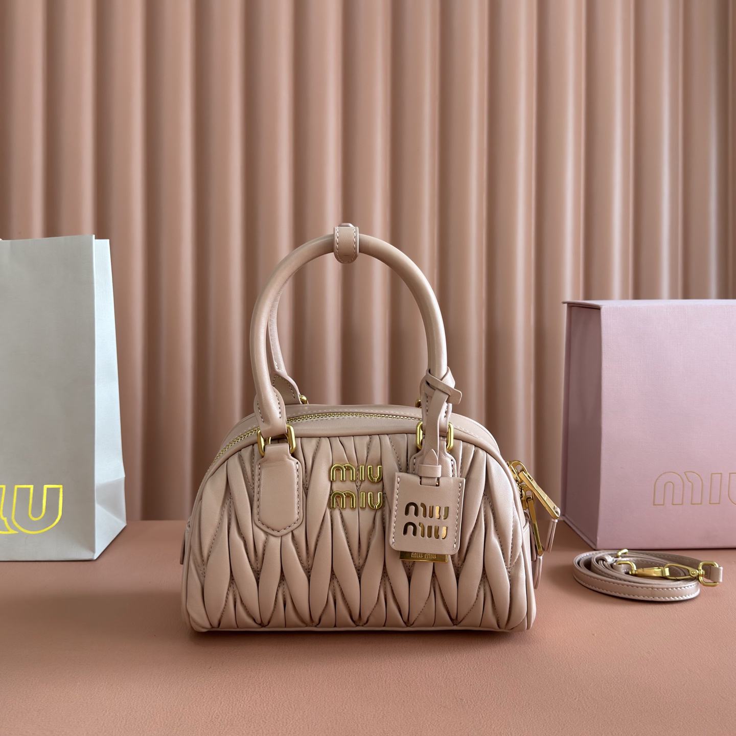 [TOP] Miu Miu Arcadie Handbag  22x13x10.5cm - Pink - 711 Luxury