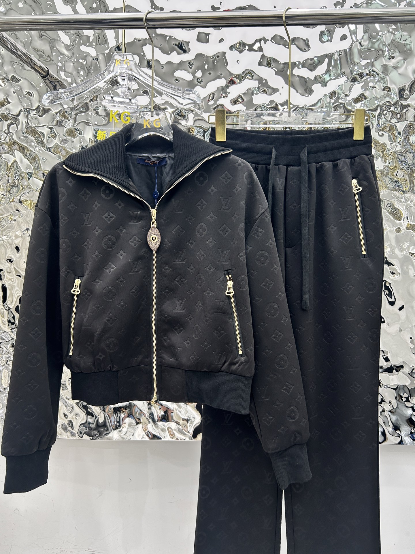 [TOP] Louis Vuitton LV Suit - Black - 711 Luxury