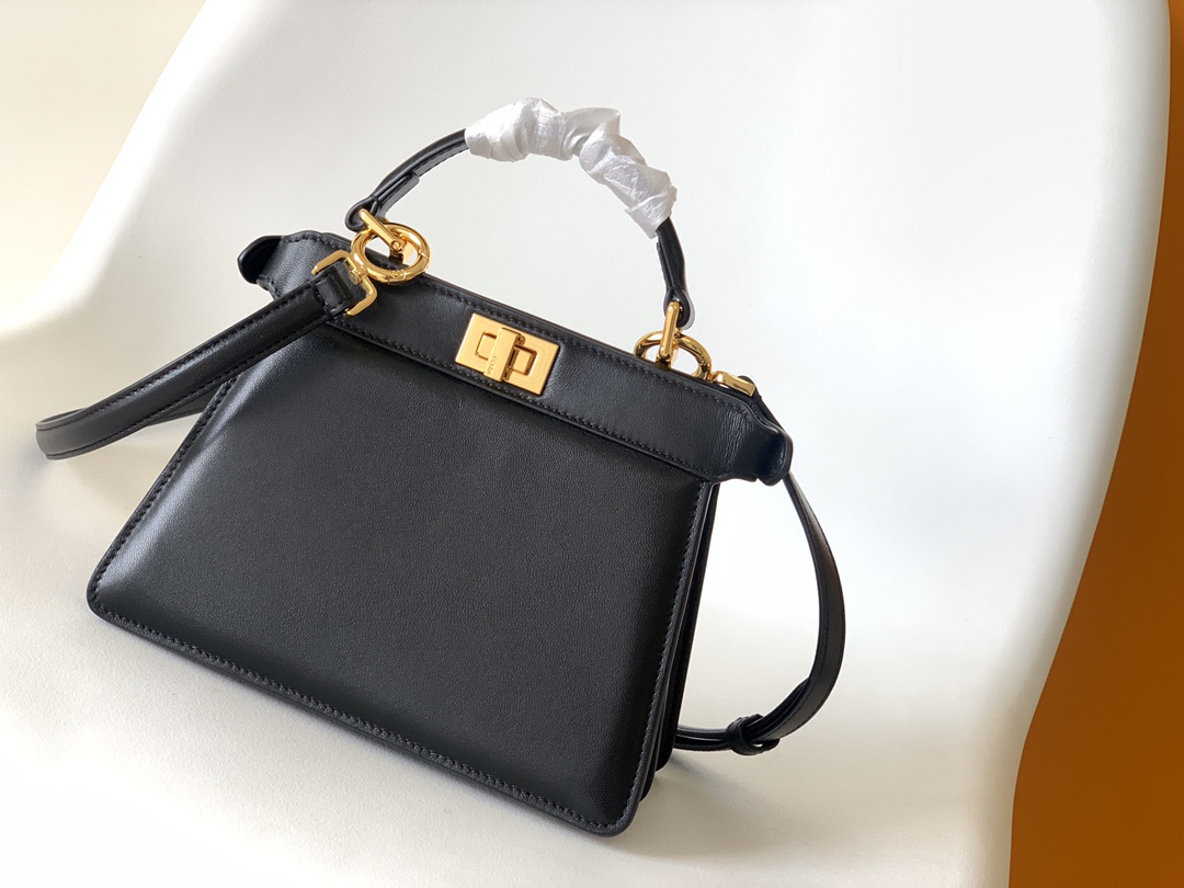 [TOP] FENDI Peekaboo ISeeU Bag Lambskin Mini 20-11-15.5cm - Khaki & GHW - 711 Luxury