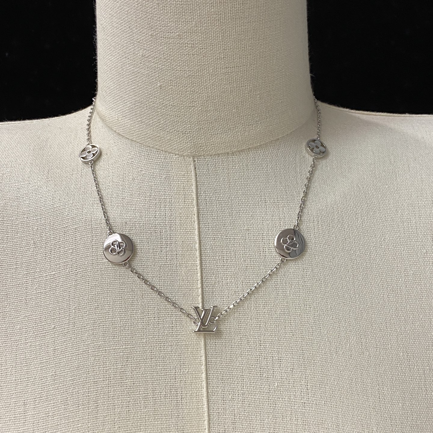 [TOP] Louis Vuitton LV Necklace - 2 Color - 711 Luxury