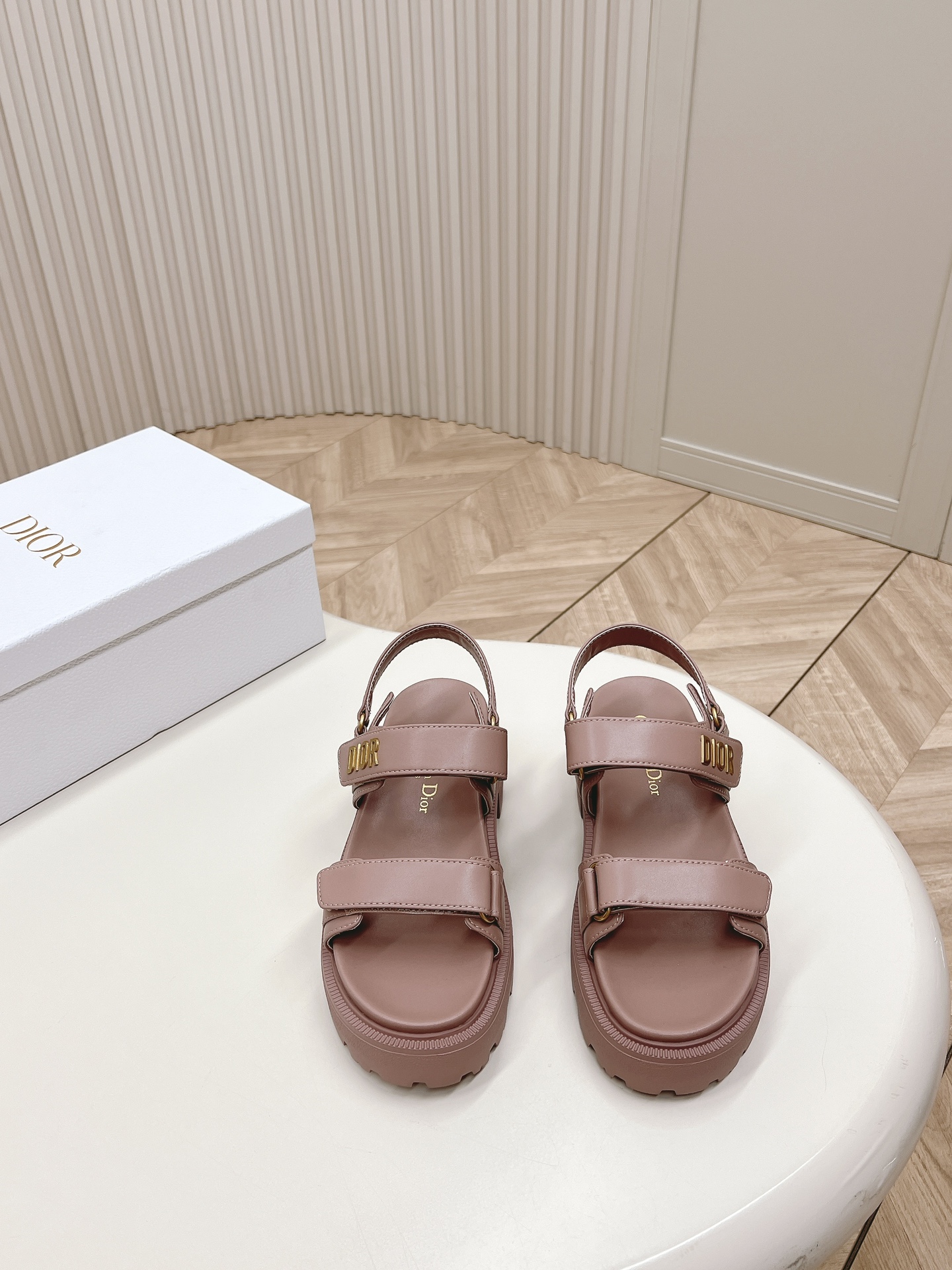 [TOP] Christian Dior Sandals - Pink