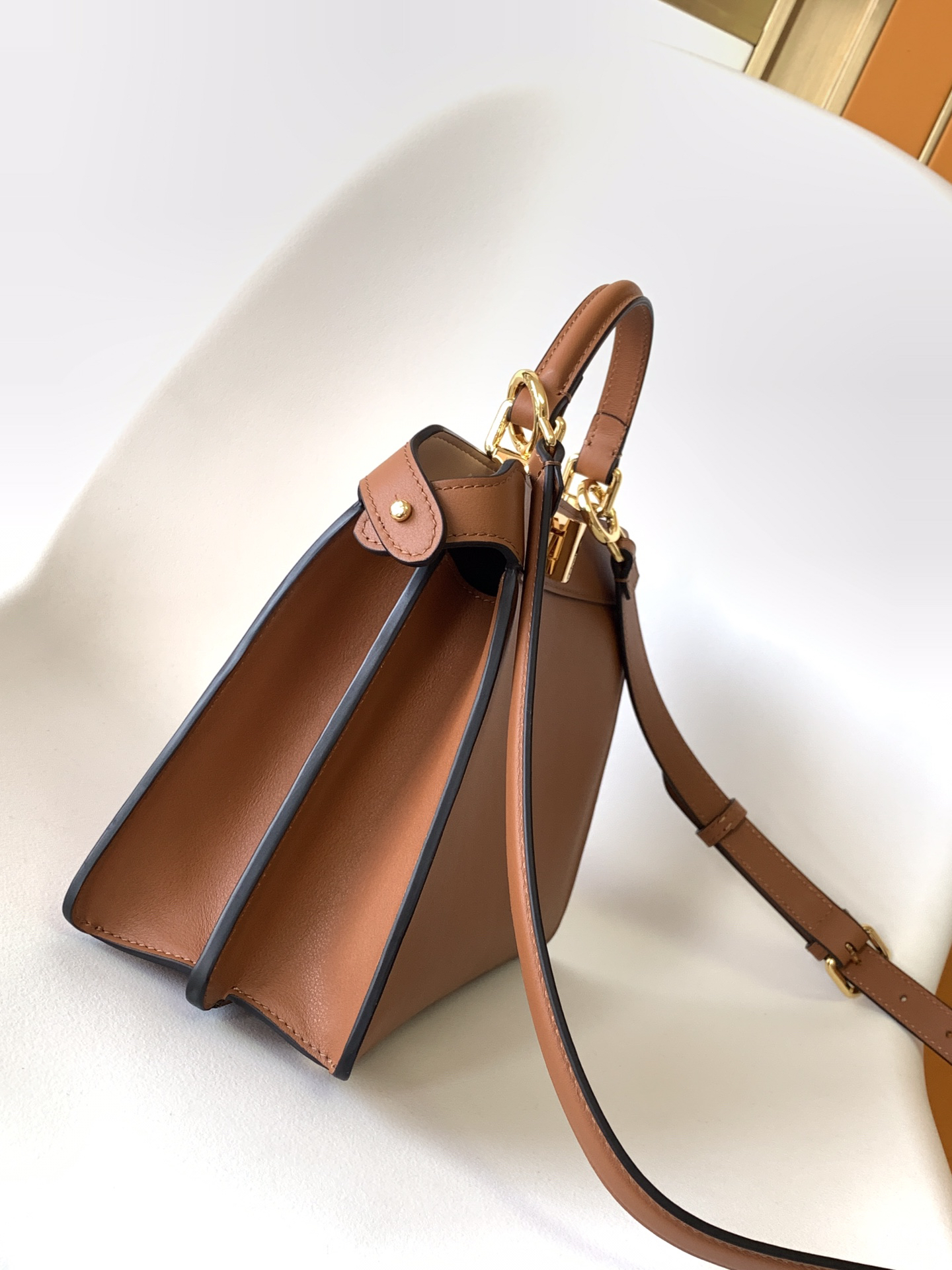 [TOP] FENDI Peekaboo ISeeU Bag 27-9.5-21cm - Brown & GHW - 711 Luxury