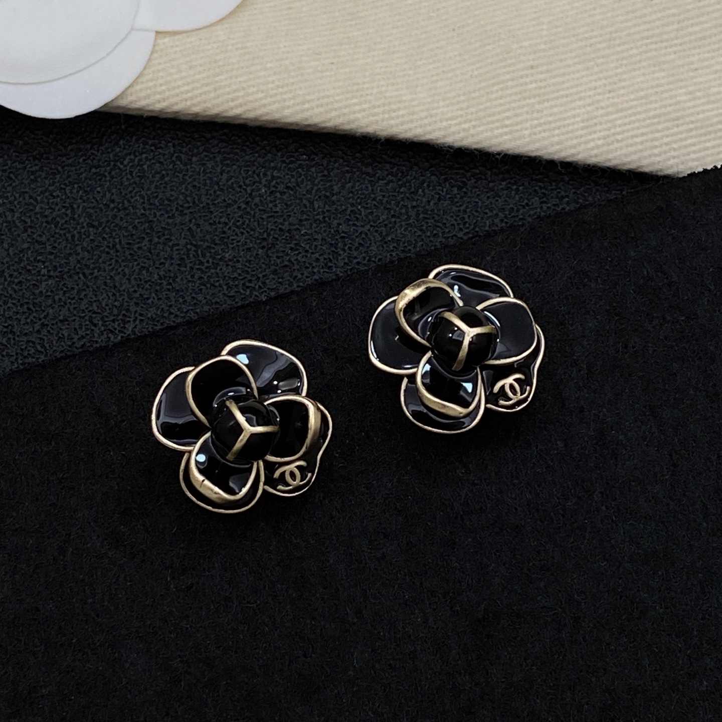 [TOP] CHANEL Earrings - Black - 711 Luxury