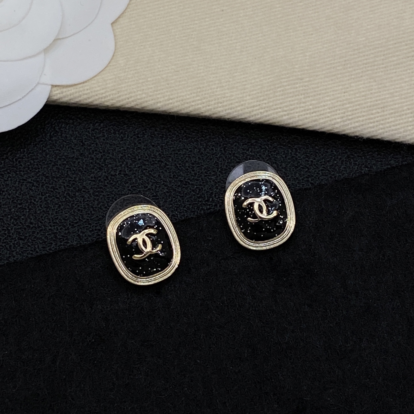 [TOP] CHANEL Earrings - Gold - 711 Luxury