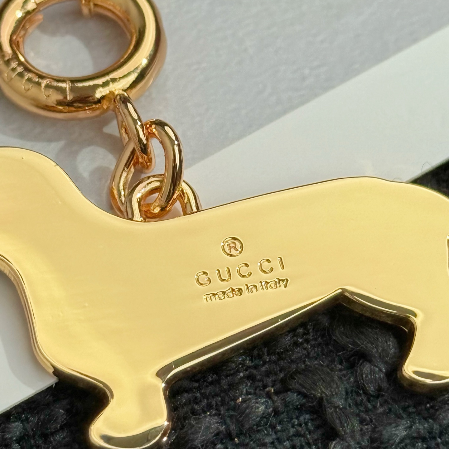 [TOP] GUCCI Dog Key Chain  - Gold