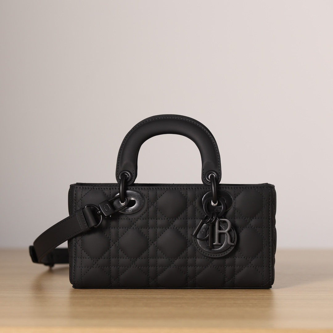 [TOP] Christian Dior Lady D-Joy Bag Cowhide 22x12x6cm - Black - 711 Luxury