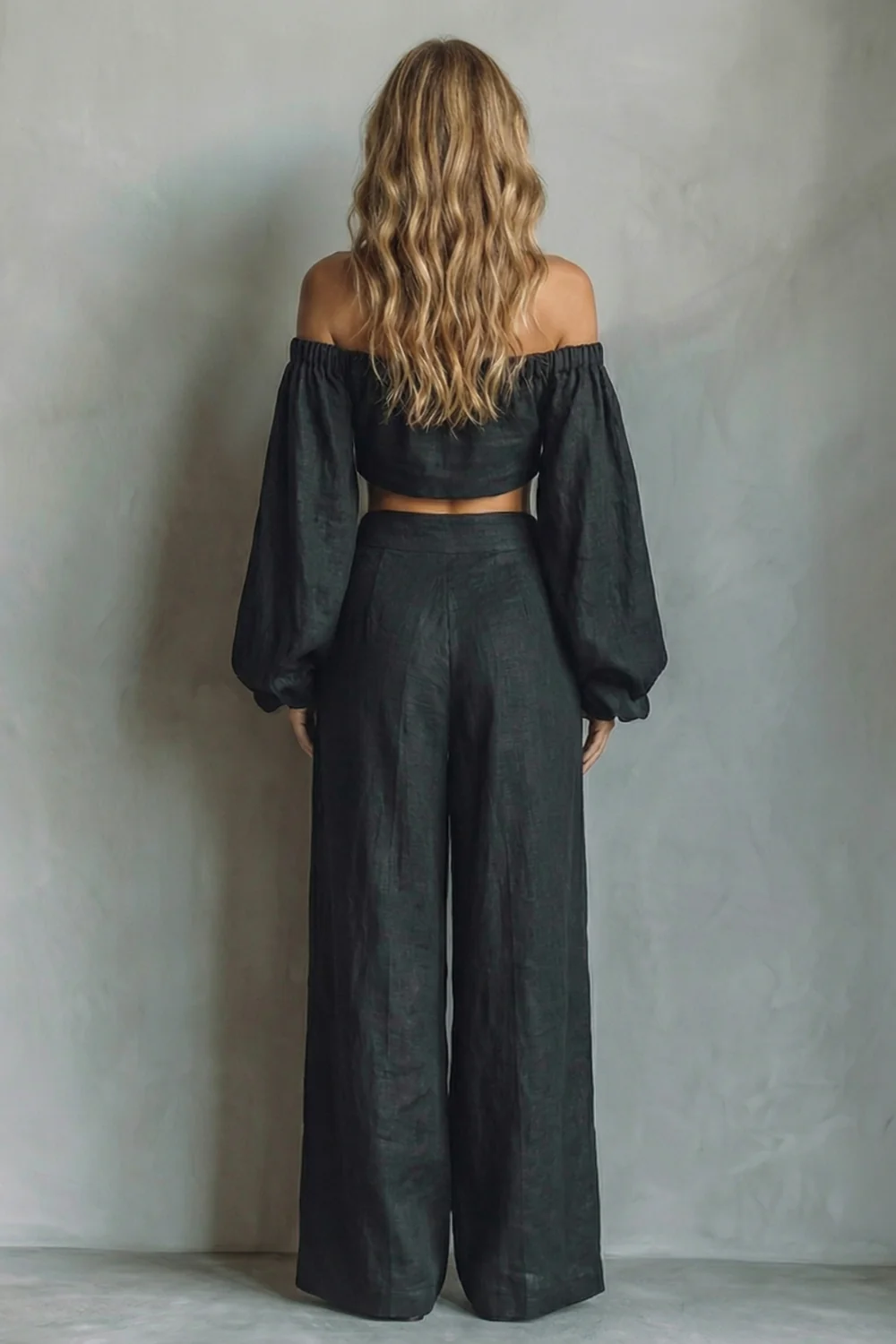 Noiréva – Off shoulder flowy silhouette – Two piece set