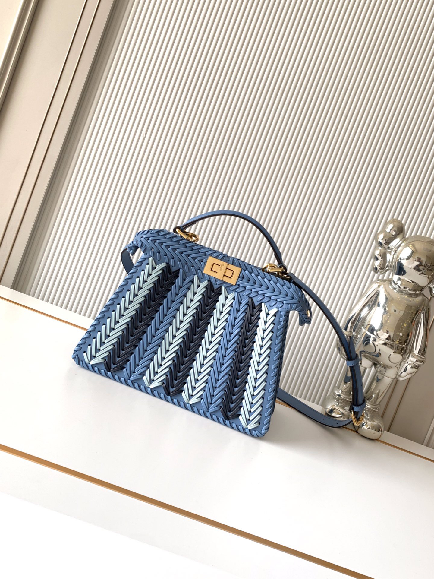 [TOP] FENDI Peekaboo ISeeU Bag 27x11x21cm - Blue - 711 Luxury