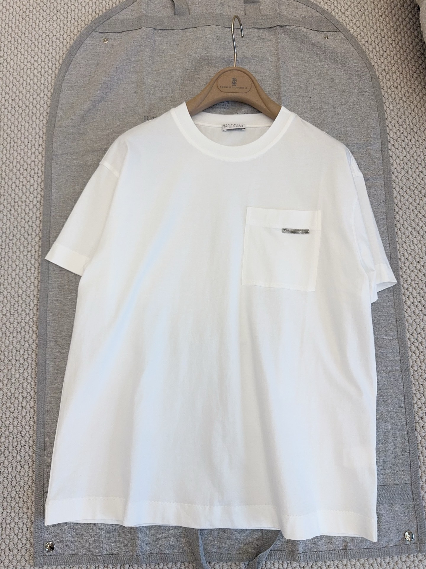 Brunello Cucinelli white Clothing Brunello Cucinelli White Pocket Short Sleeved Cotton T-Shirt View 2 | Nigo Office