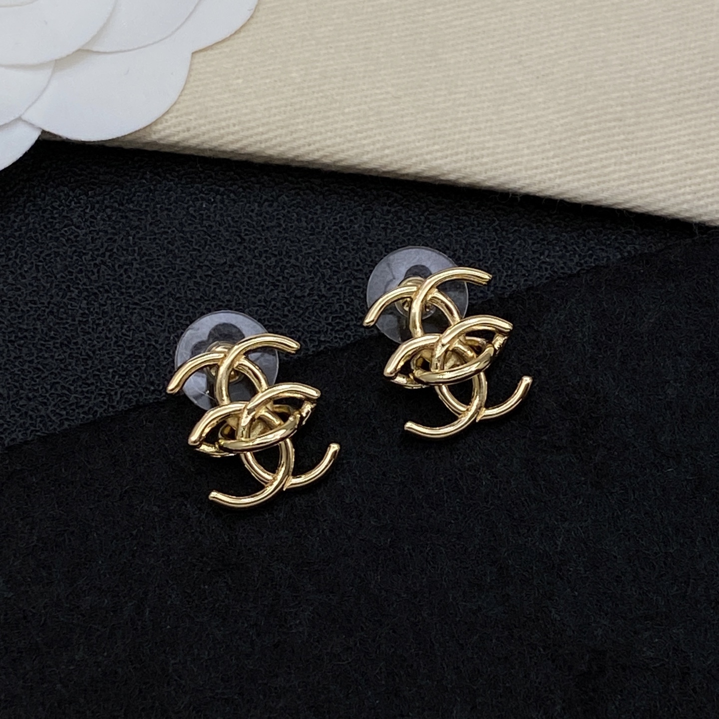 [TOP] CHANEL Earrings - Gold - 711 Luxury